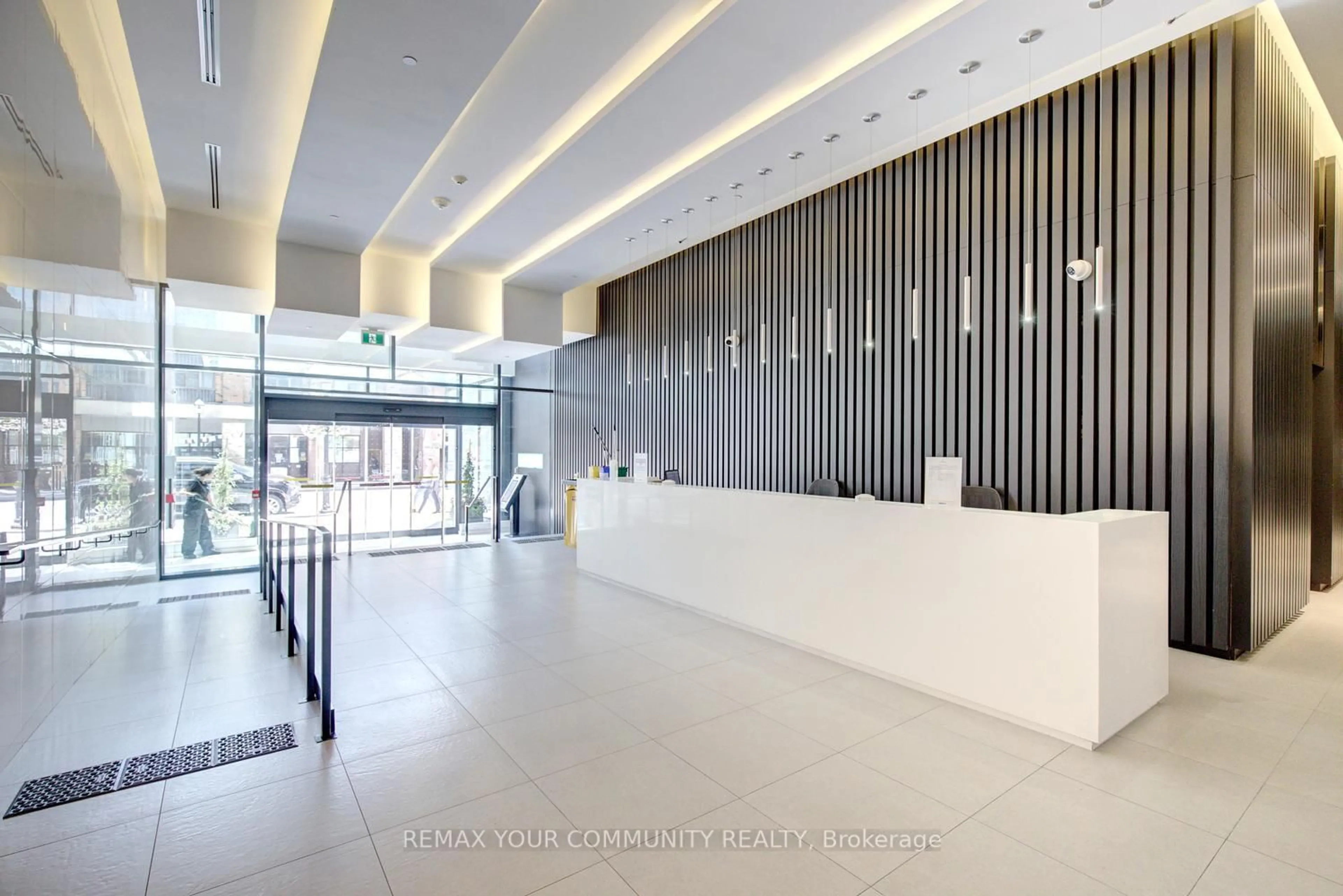 Lobby for 158 Front St #618, Toronto Ontario M5A 0K9