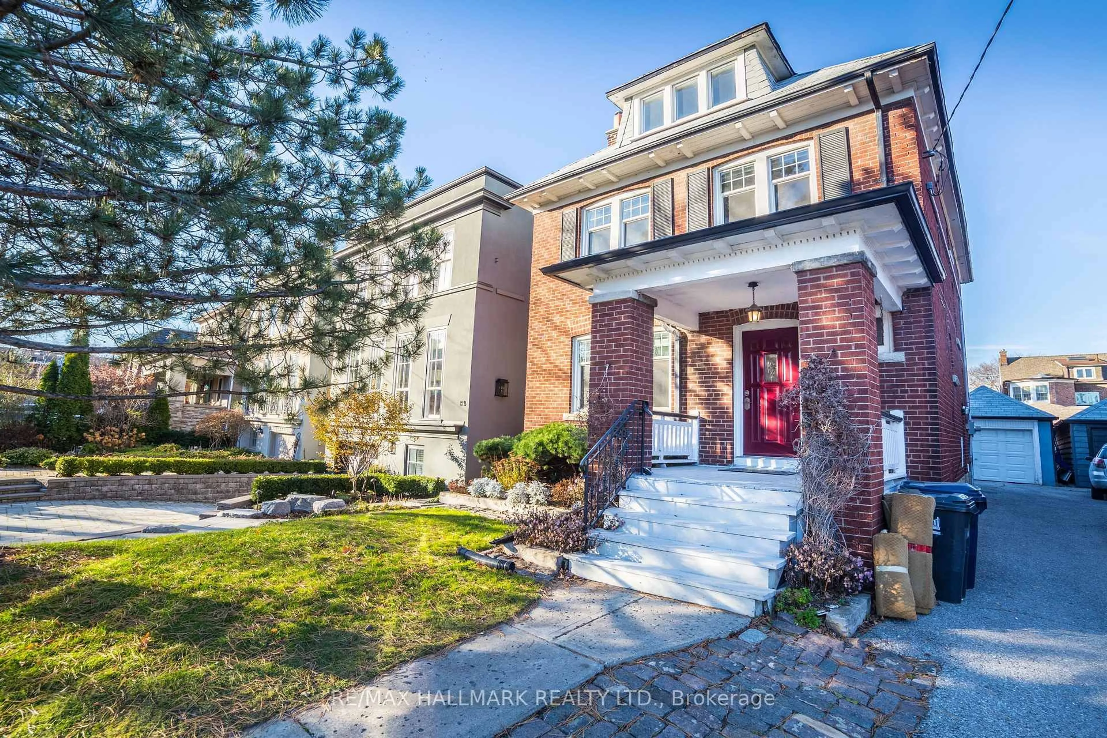 Home with brick exterior material, street for 40 Snowdon Ave, Toronto Ontario M4N 2A6