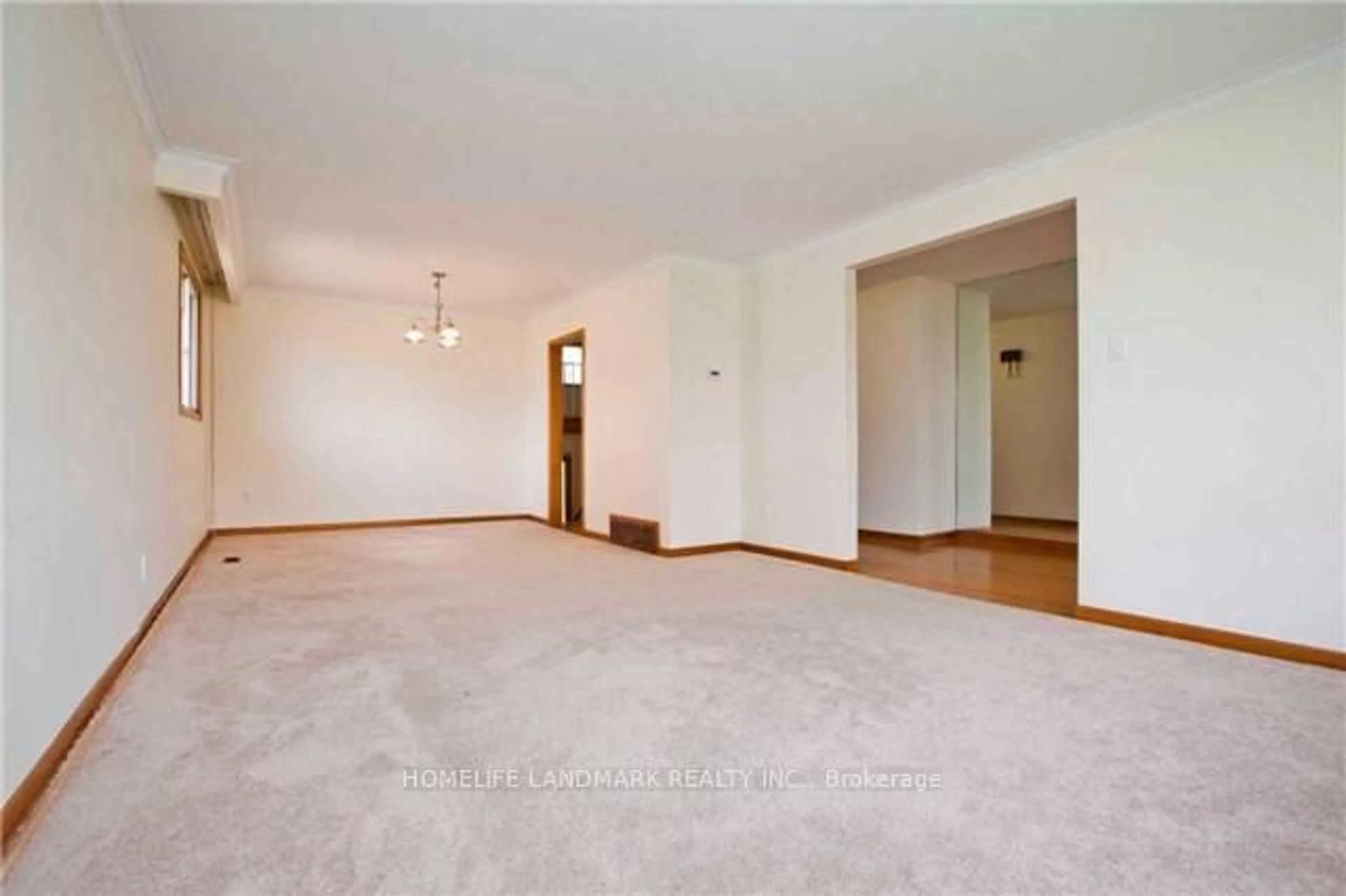 A pic of a room for 155 Pleasant View Dr, Toronto Ontario M2J 3R3