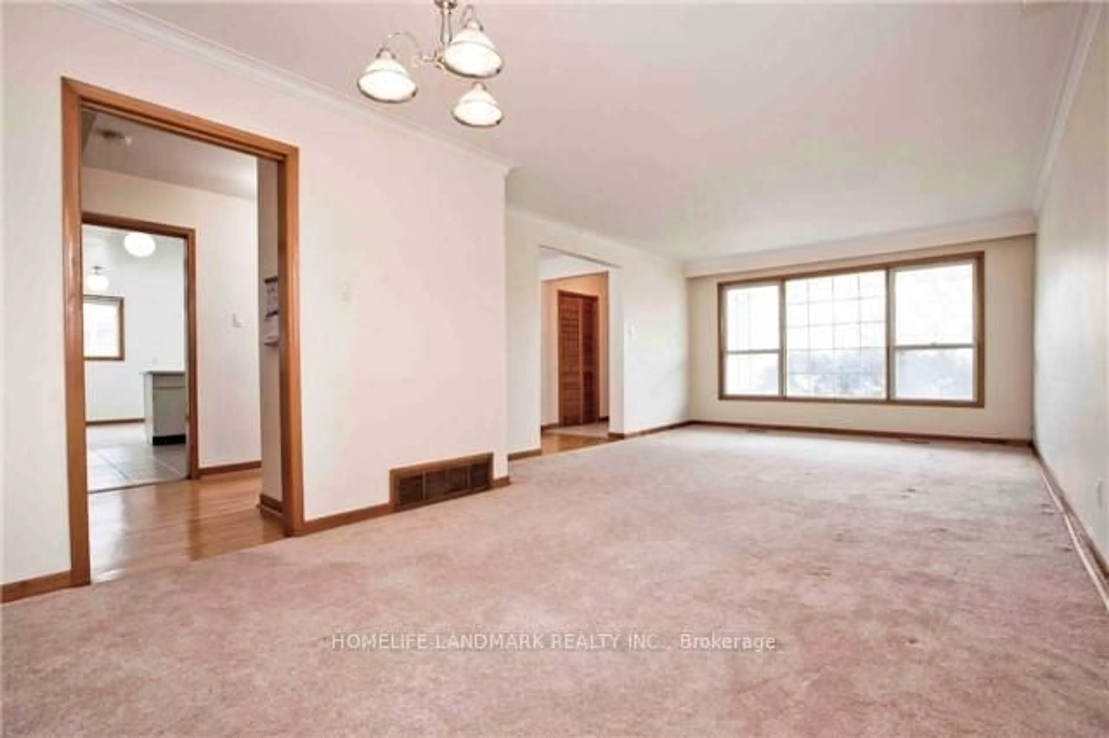 A pic of a room for 155 Pleasant View Dr, Toronto Ontario M2J 3R3