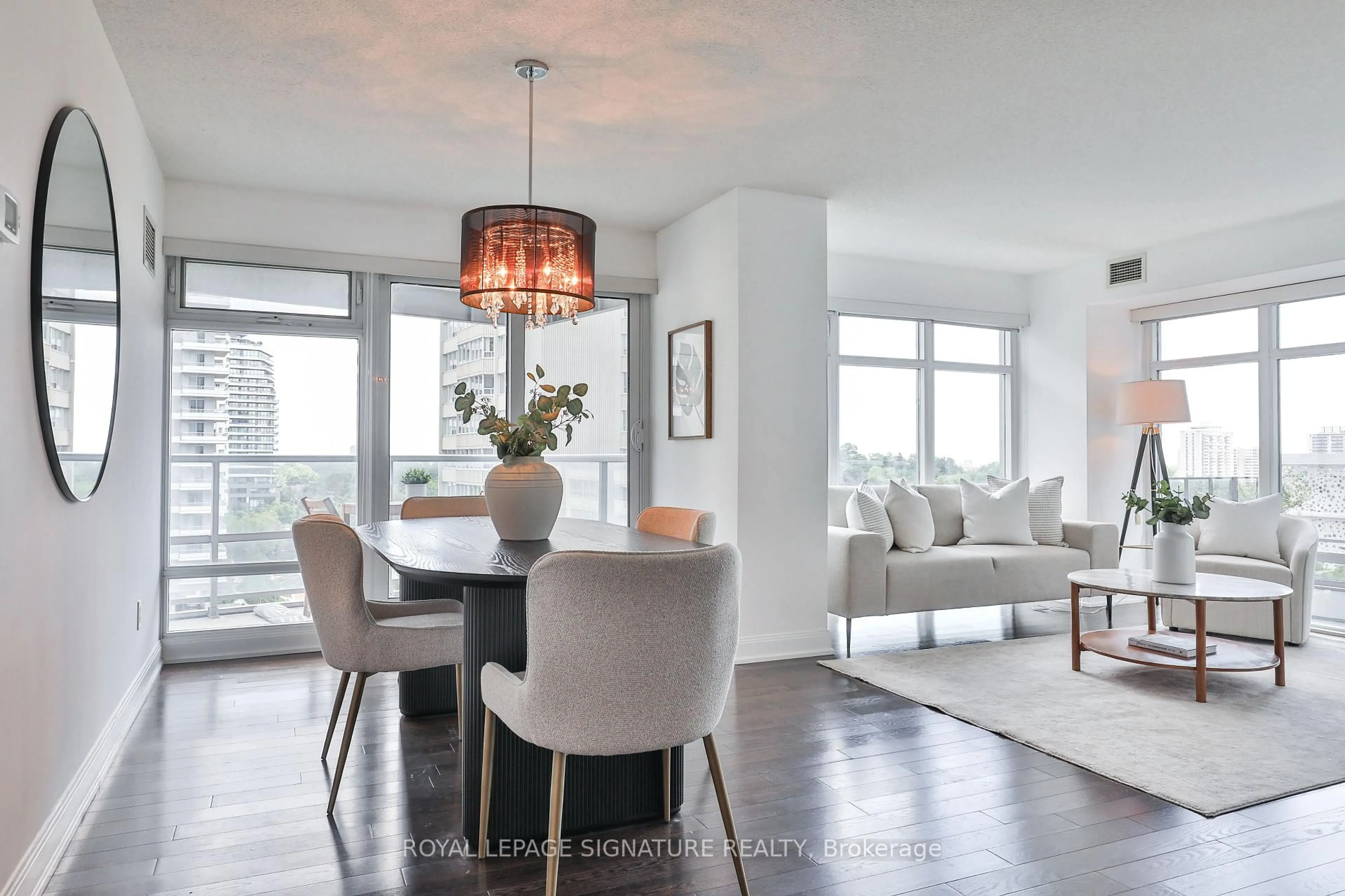 Dining room, unknown for 2181 Yonge St #902, Toronto Ontario M4S 3H7