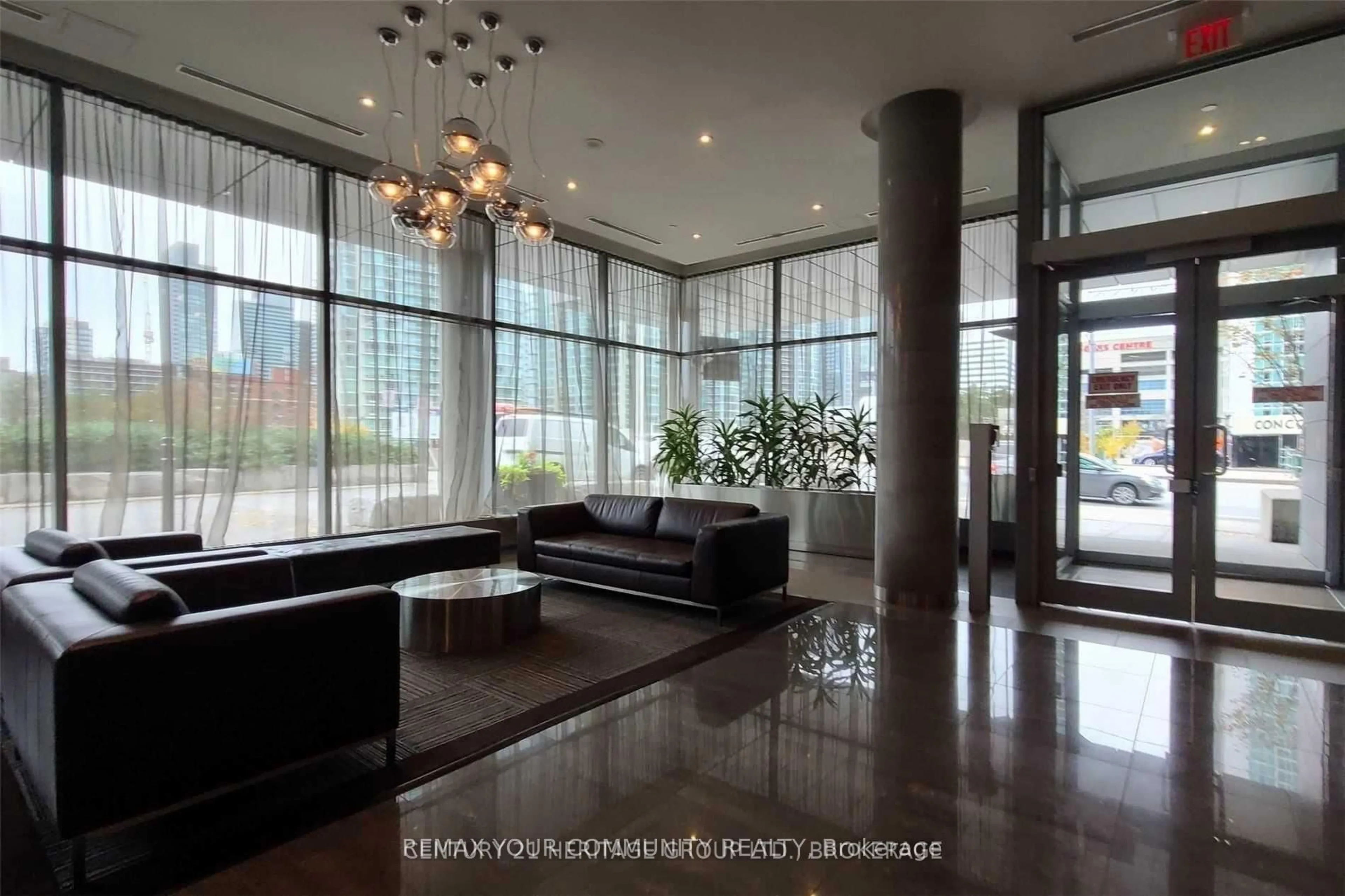 Lobby for 4k Spadina Ave #919, Toronto Ontario M5V 3Y9