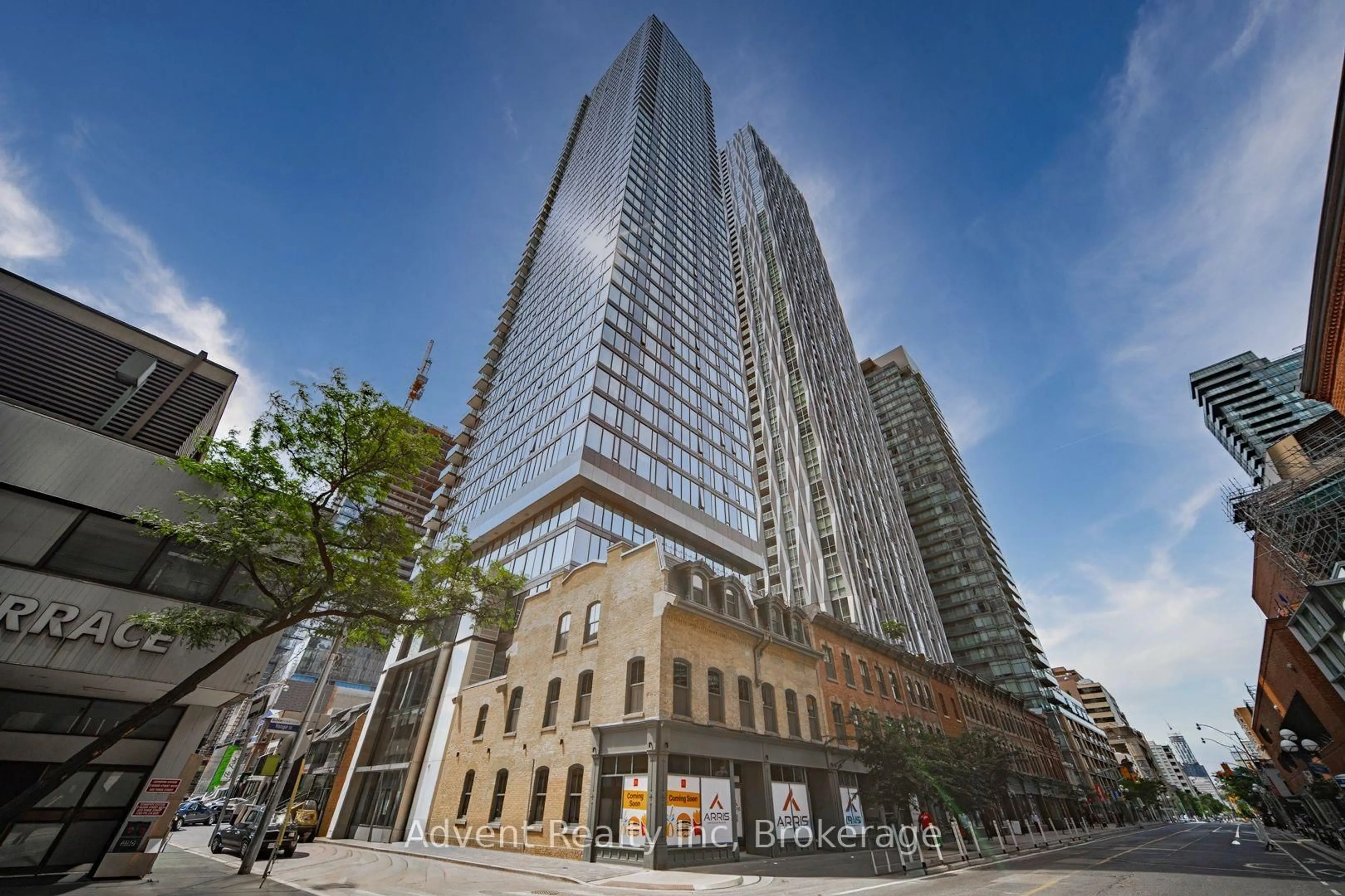 Indoor foyer for 8 Cumberland St #2308, Toronto Ontario M4W 0B6