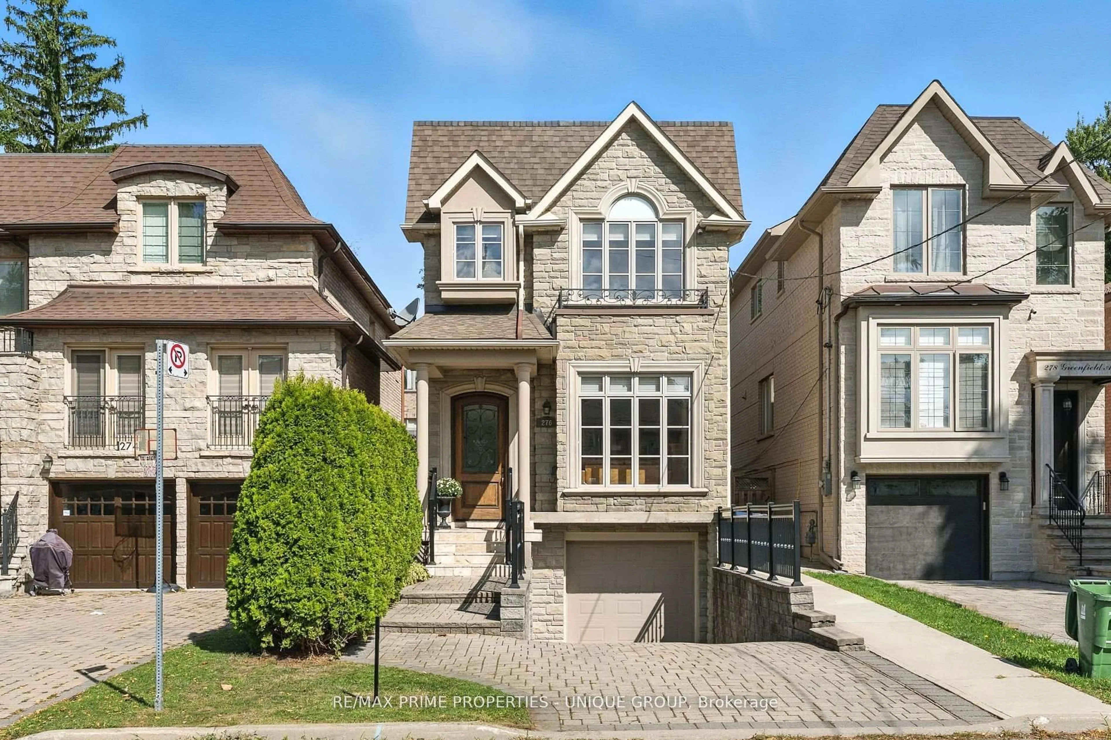 Home with brick exterior material, street for 276 Greenfield Ave, Toronto Ontario M2N 3E5