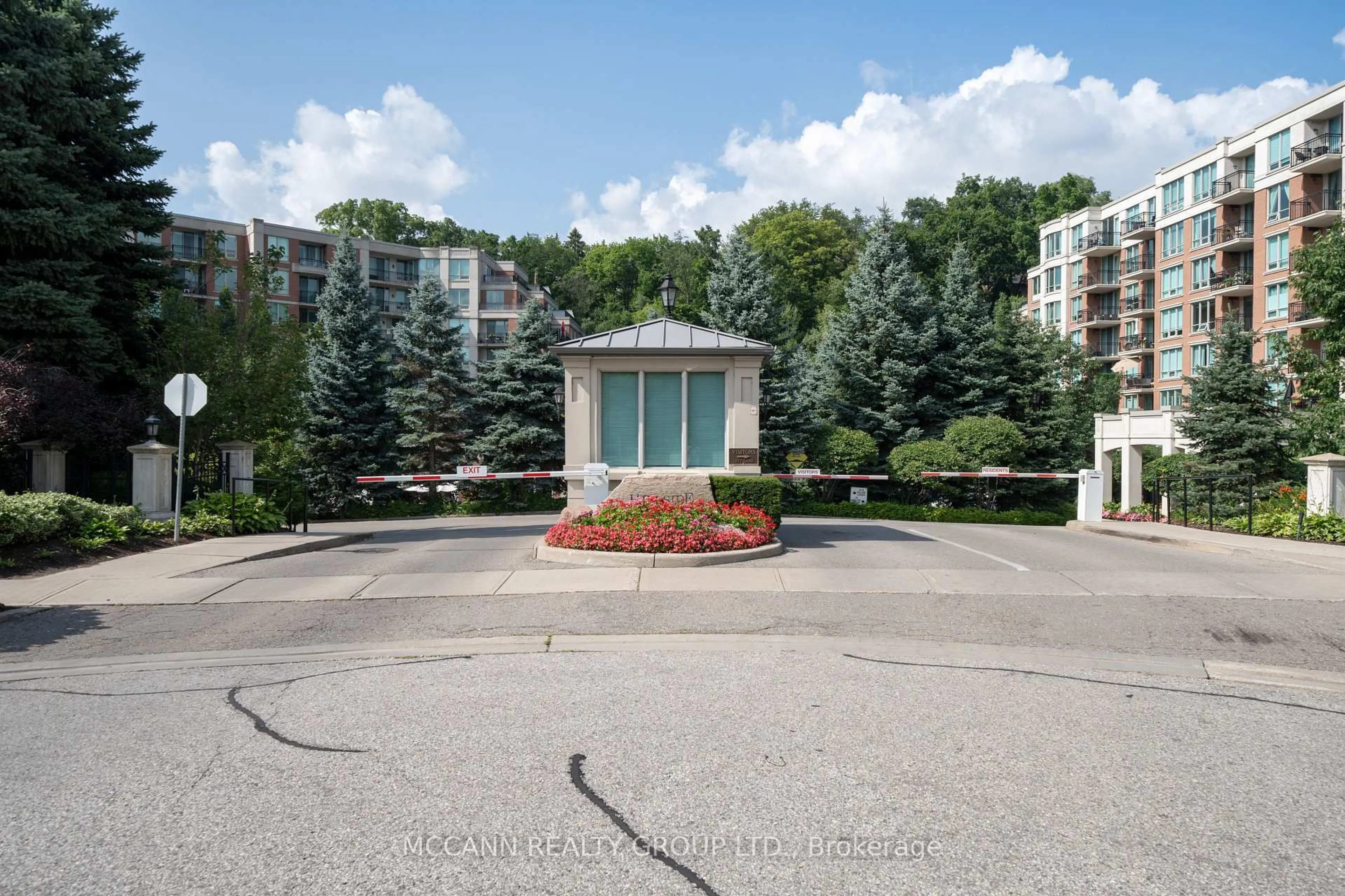 Patio, unknown for 28 William Carson Cres #221, Toronto Ontario M2P 2H1