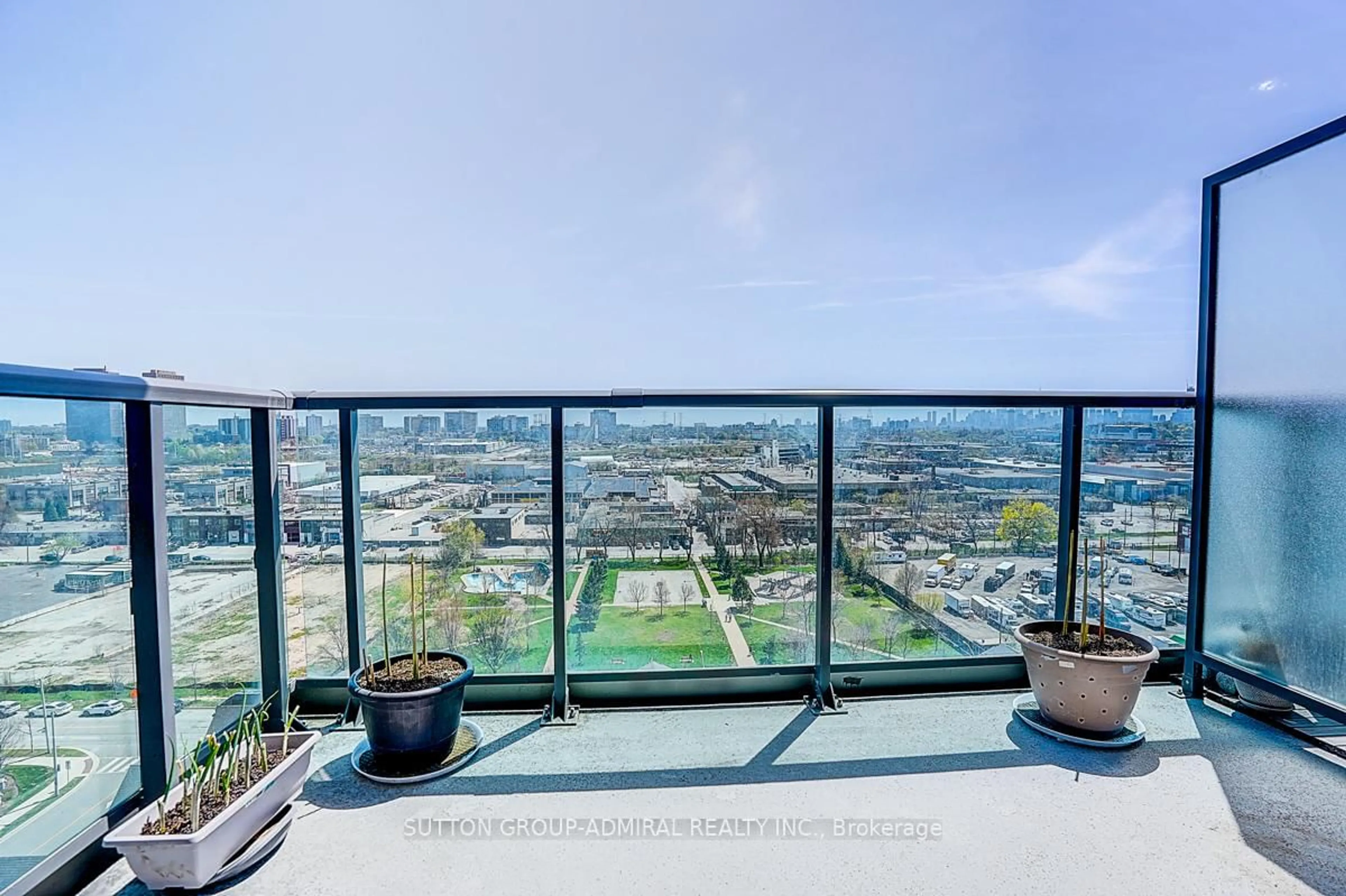 Balcony in the apartment, water/lake/river/ocean view for 35 Brian Peck Cres #1413, Toronto Ontario M4G 0A5