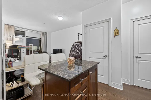 701 Sheppard Ave #108, Toronto 4