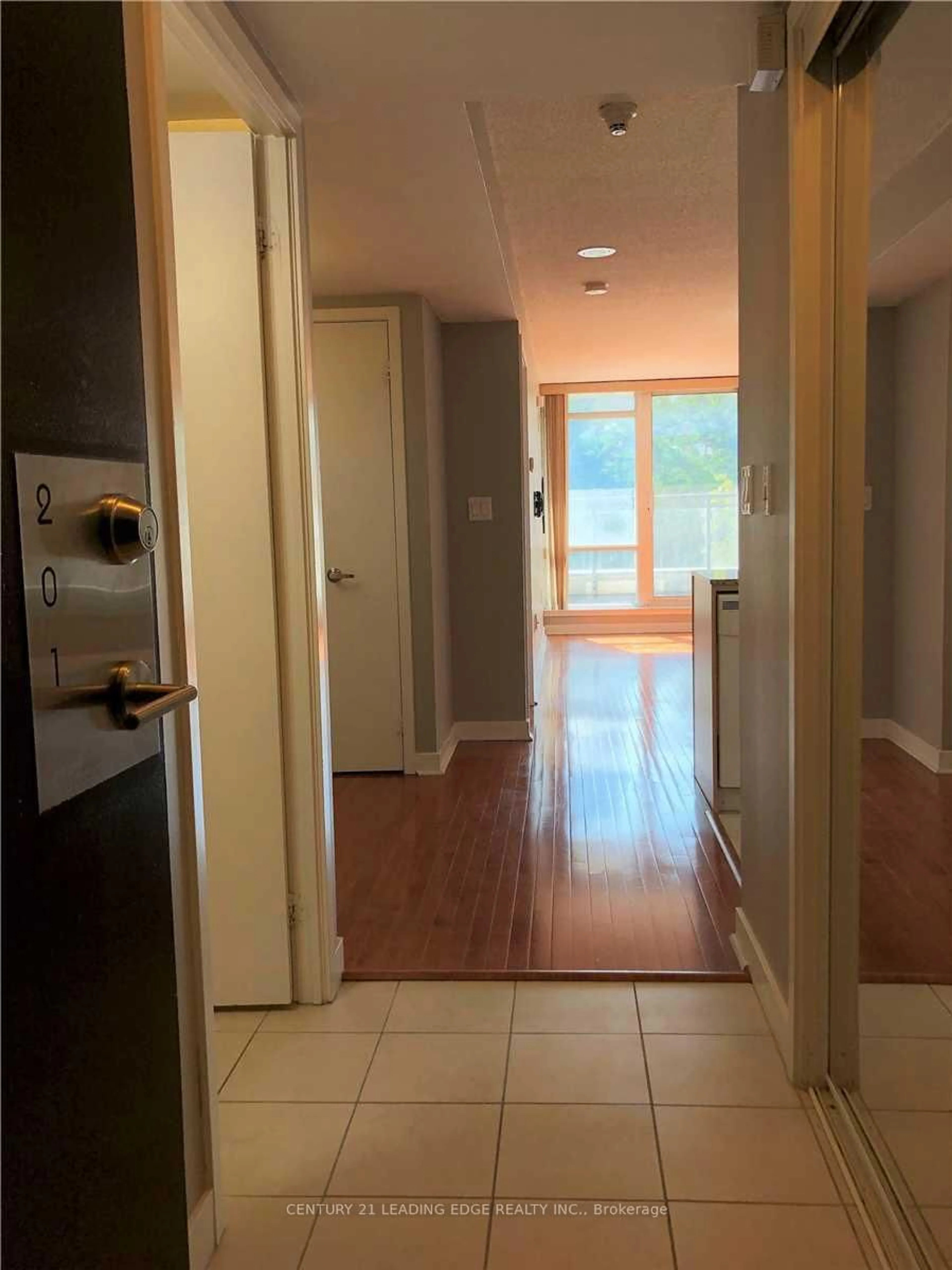 Indoor entryway for 11 Brunel Crt #201, Toronto Ontario M5V 3Y3