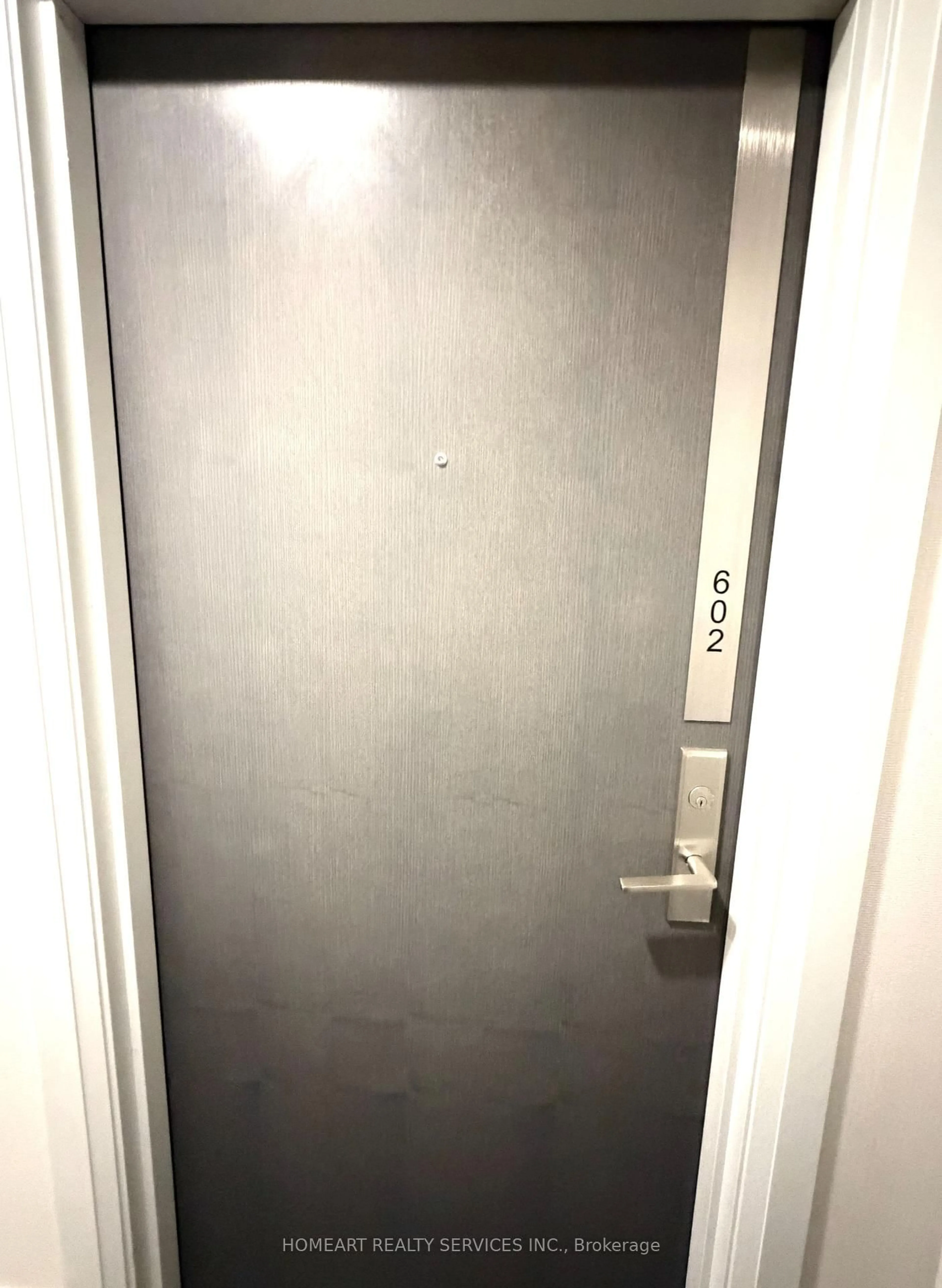 A pic of a room for 188 Cumberland St #602, Toronto Ontario M5R 0B6