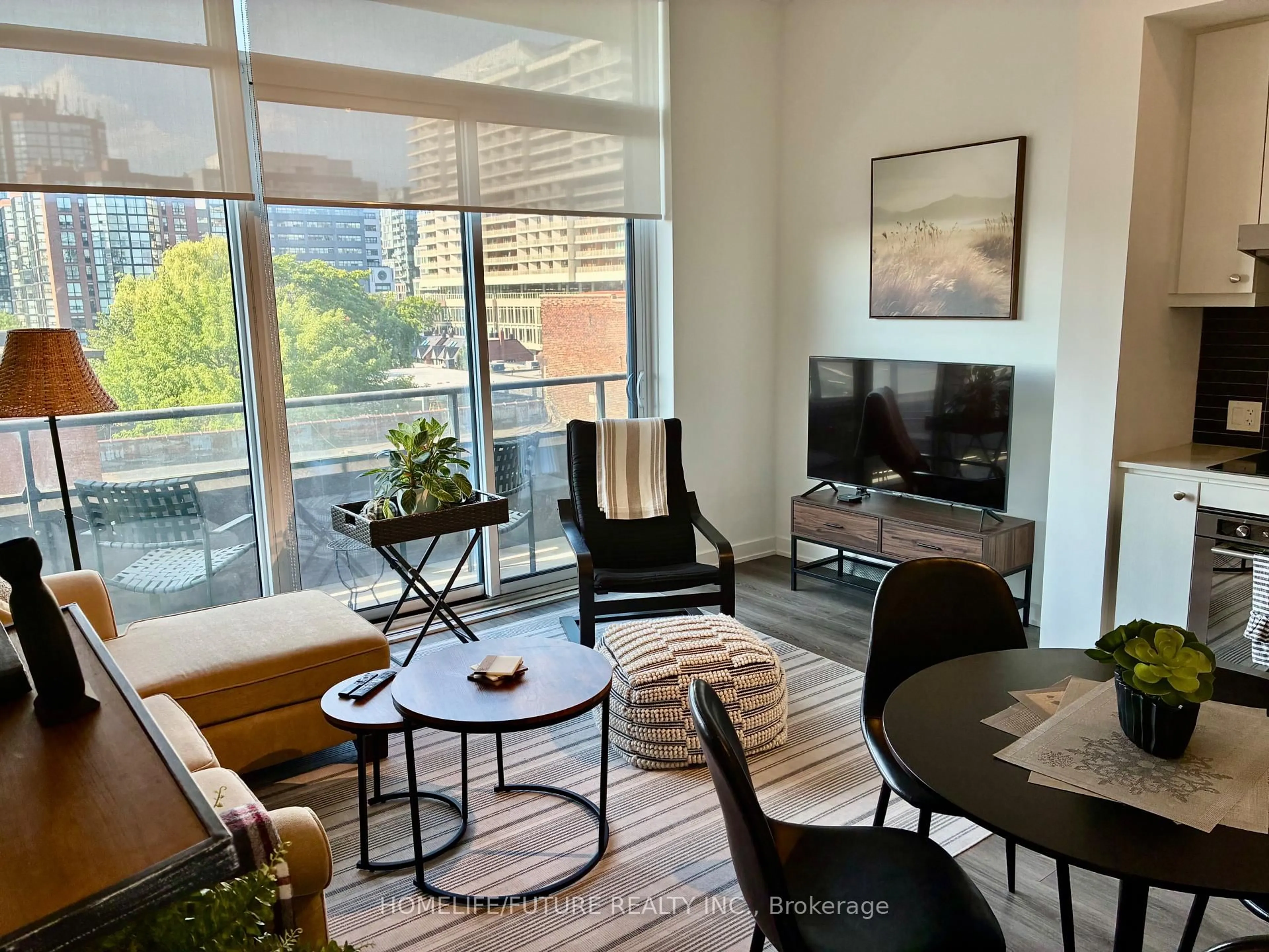 Living room with furniture, unknown for 9 Tecumseth St #610, Toronto Ontario M5V 0S5