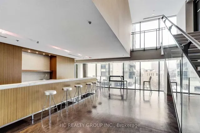 285 Mutual St #1905, Toronto 2