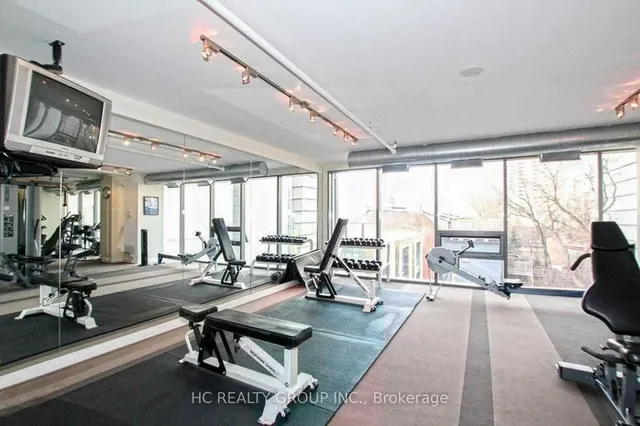 285 Mutual St #1905, Toronto 3