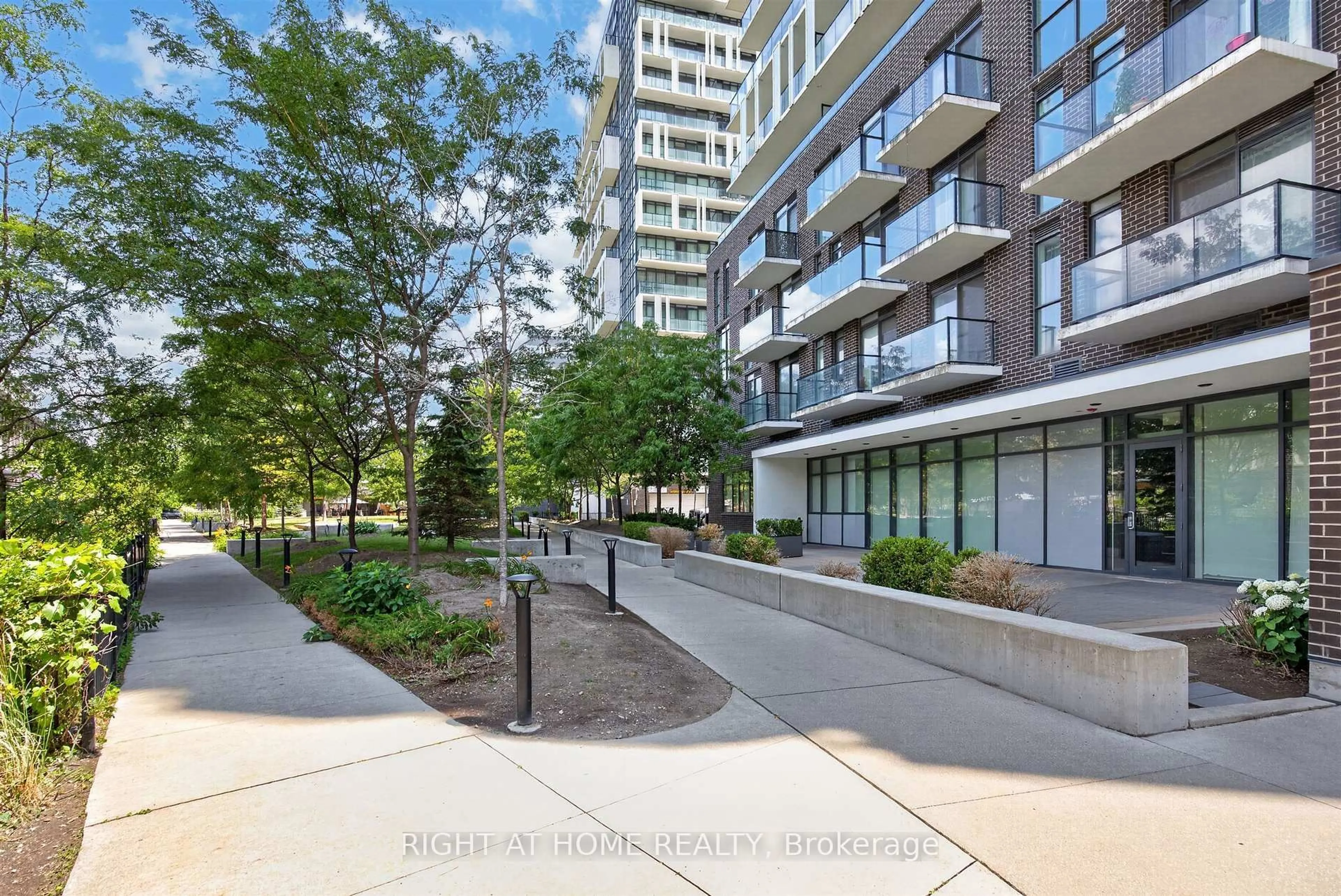 Patio, street for 128 Fairview Mall Dr #712, Toronto Ontario M2J 0E8