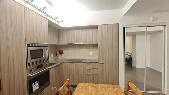 955 Bay St #614, Toronto 5