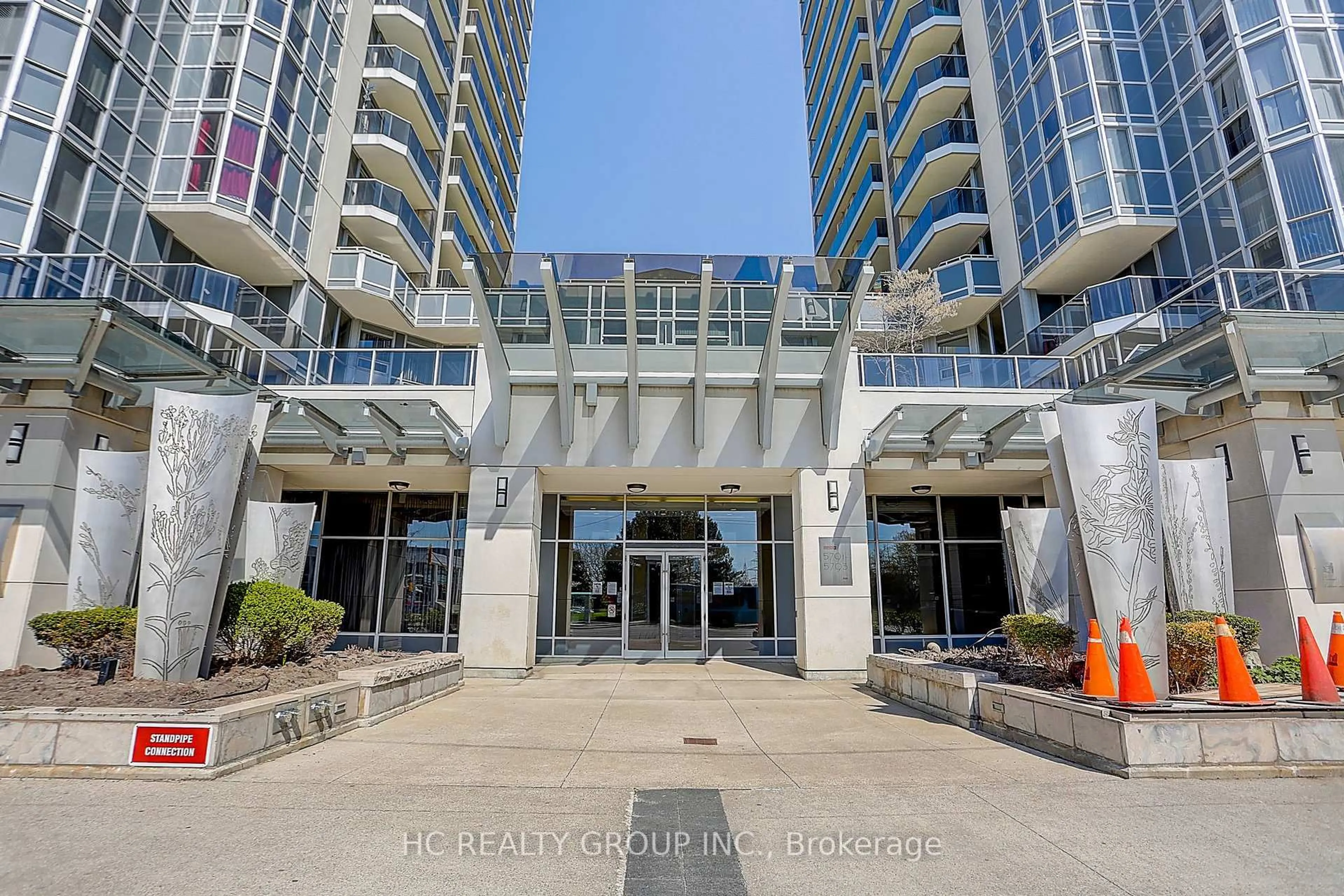 Indoor foyer for 5791 Yonge St #1909, Toronto Ontario M2M 3T9