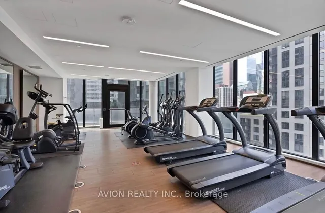 77 Shuter St #731, Toronto 3