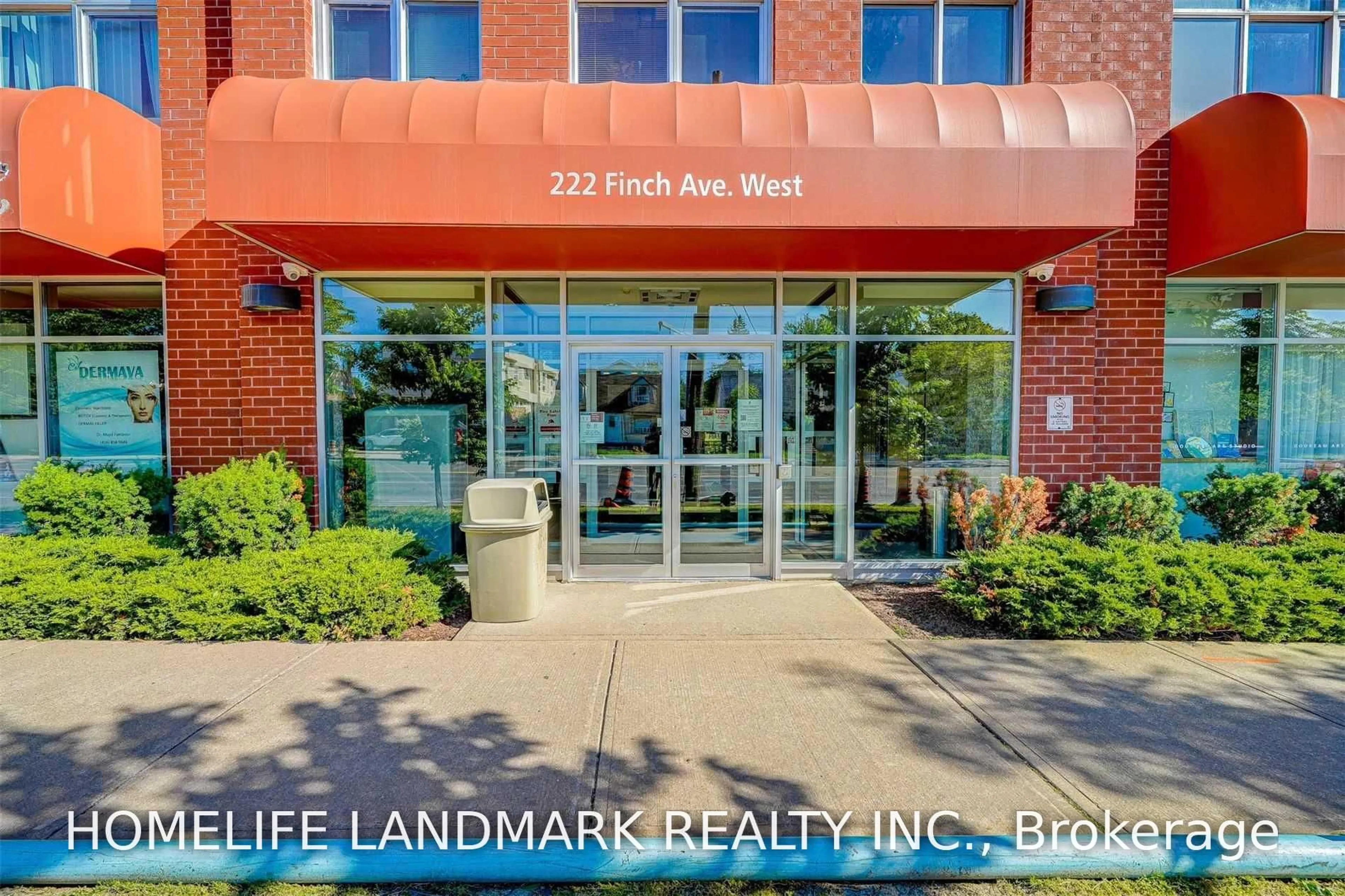 Indoor foyer for 222 Finch Ave #305, Toronto Ontario M2R 1M6