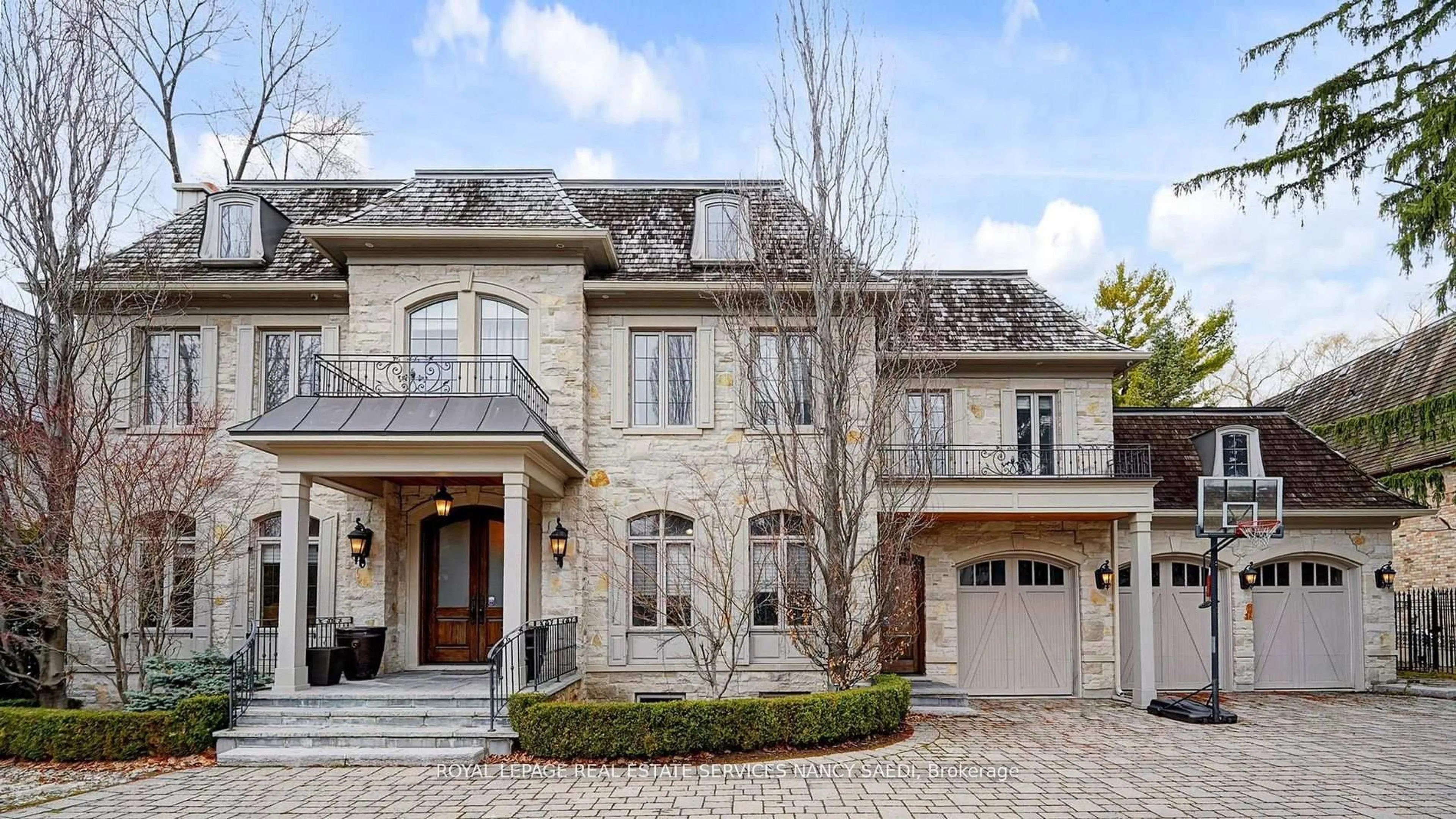 Home with brick exterior material, street for 9 Fifeshire Rd, Toronto Ontario M2L 2G4