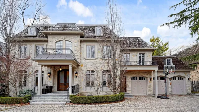 9 Fifeshire Rd, Toronto 2