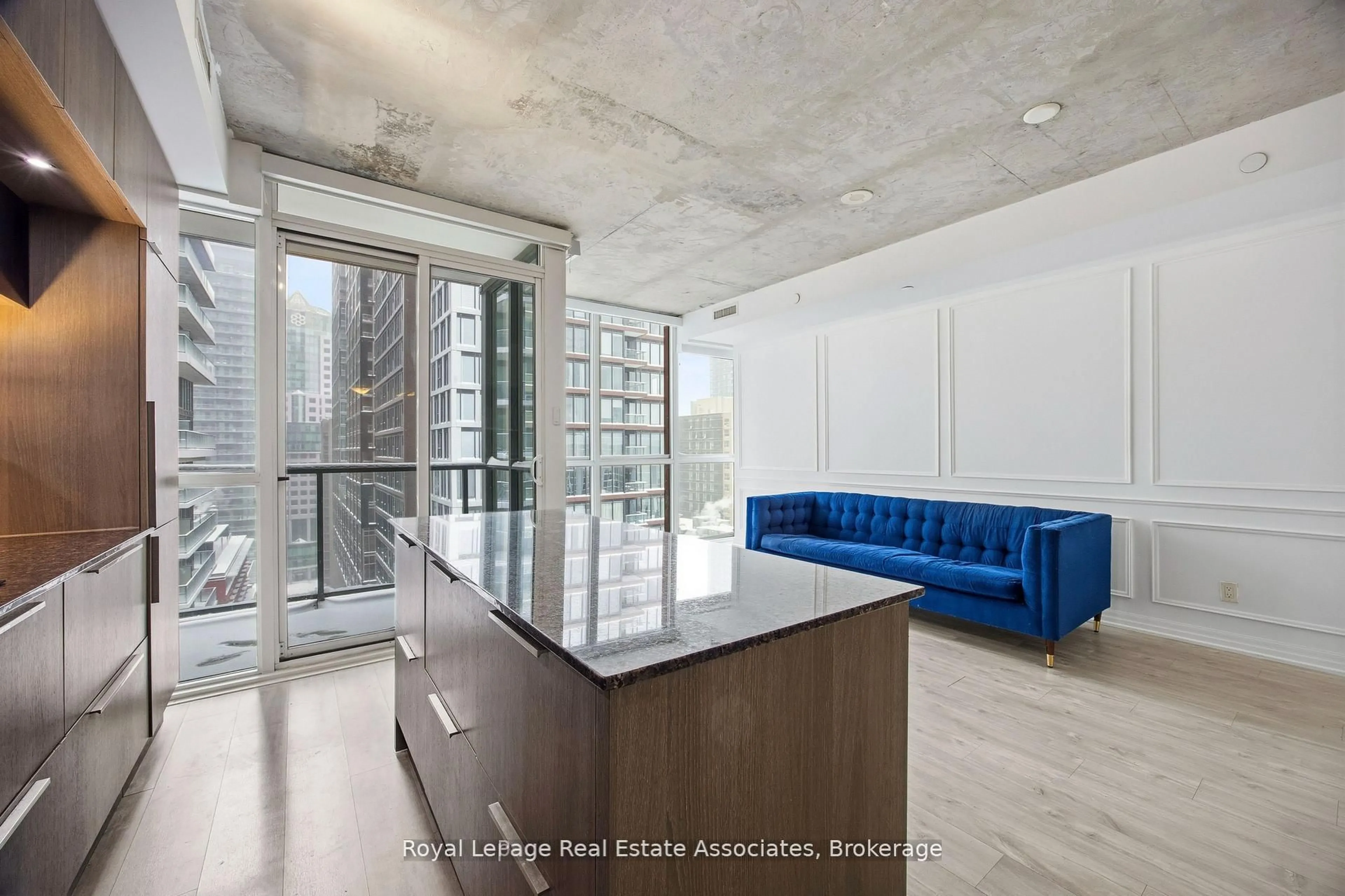 Open concept kitchen, unknown for 88 Blue Jays Way #1604, Toronto Ontario M5V 0L7