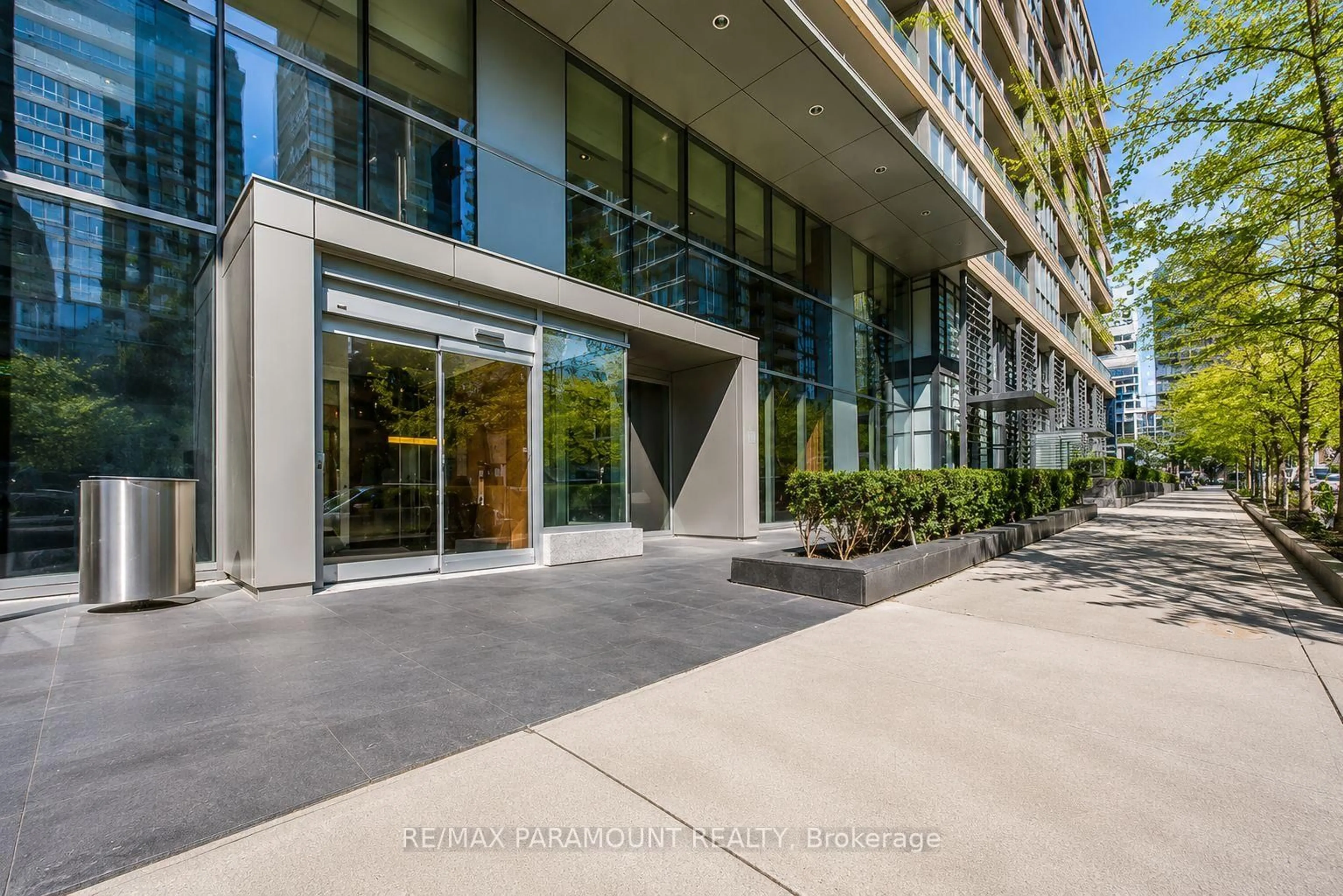 Indoor foyer for 10 Capreol Crt #555, Toronto Ontario M5V 4B3