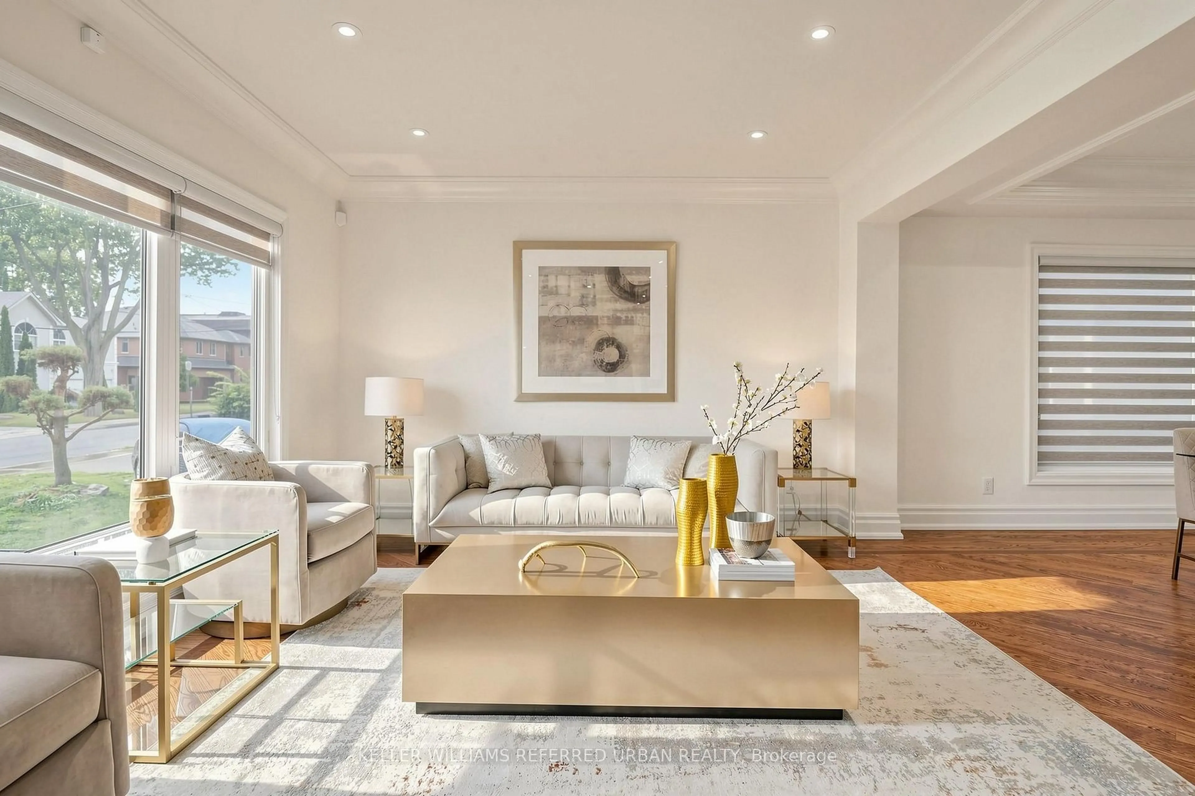 Living room with furniture, unknown for 290 Empress Ave, Toronto Ontario M2N 3V3