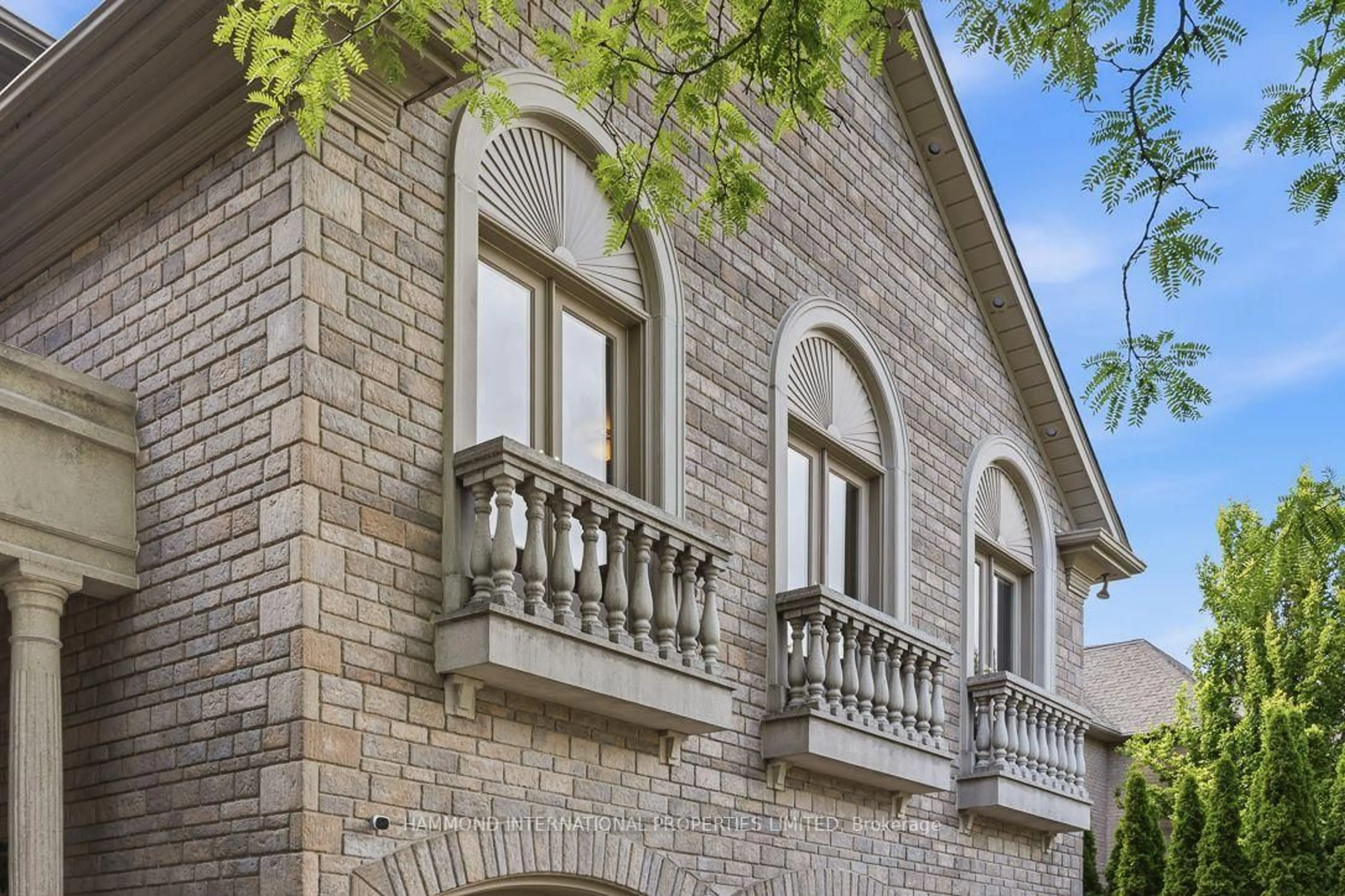 Home with brick exterior material, building for 32 Arjay Cres, Toronto Ontario M2L 1C7