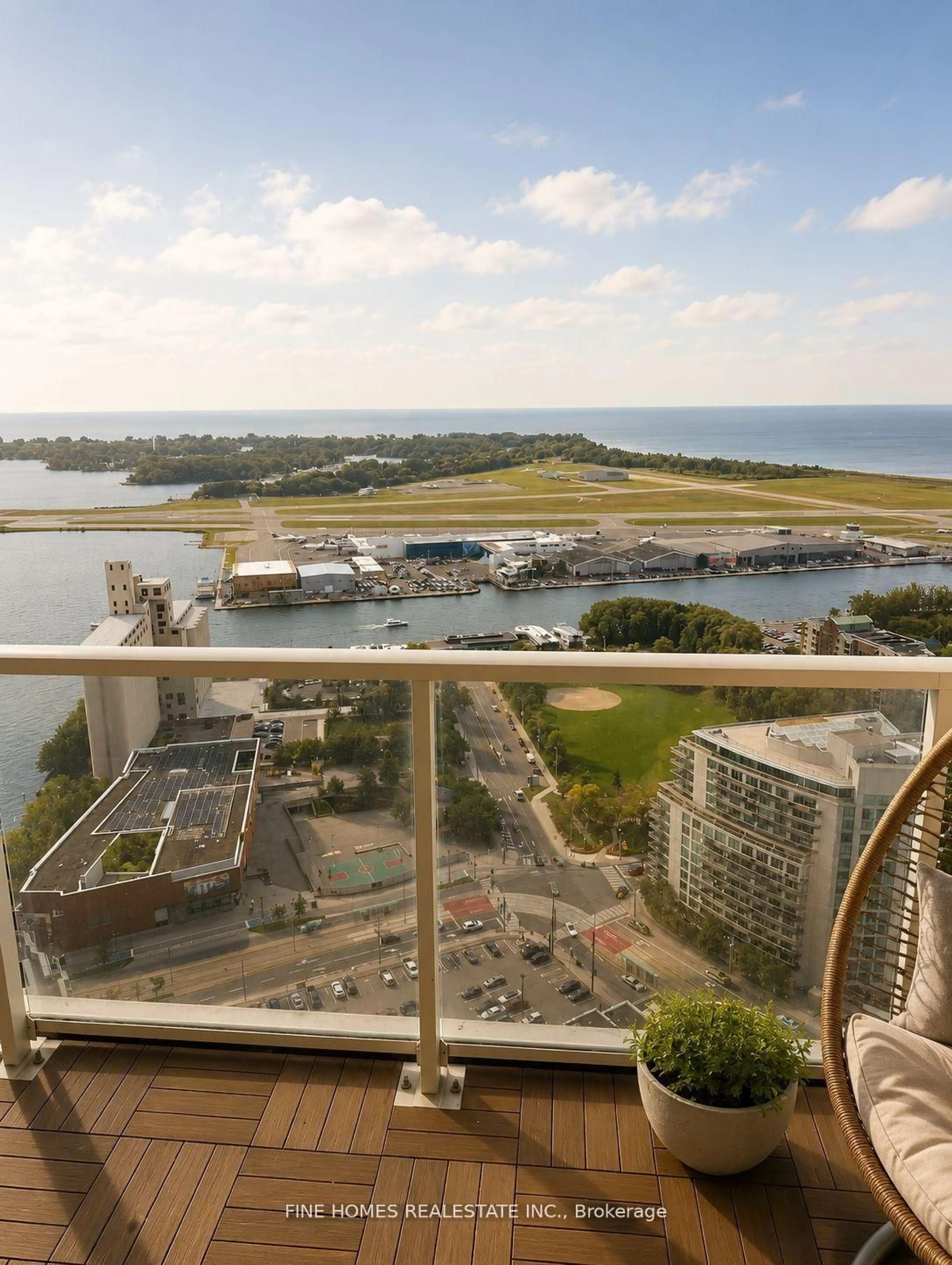 Balcony in the apartment, water/lake/river/ocean view for 17 Bathurst St #4502, Toronto Ontario M5V 0N1