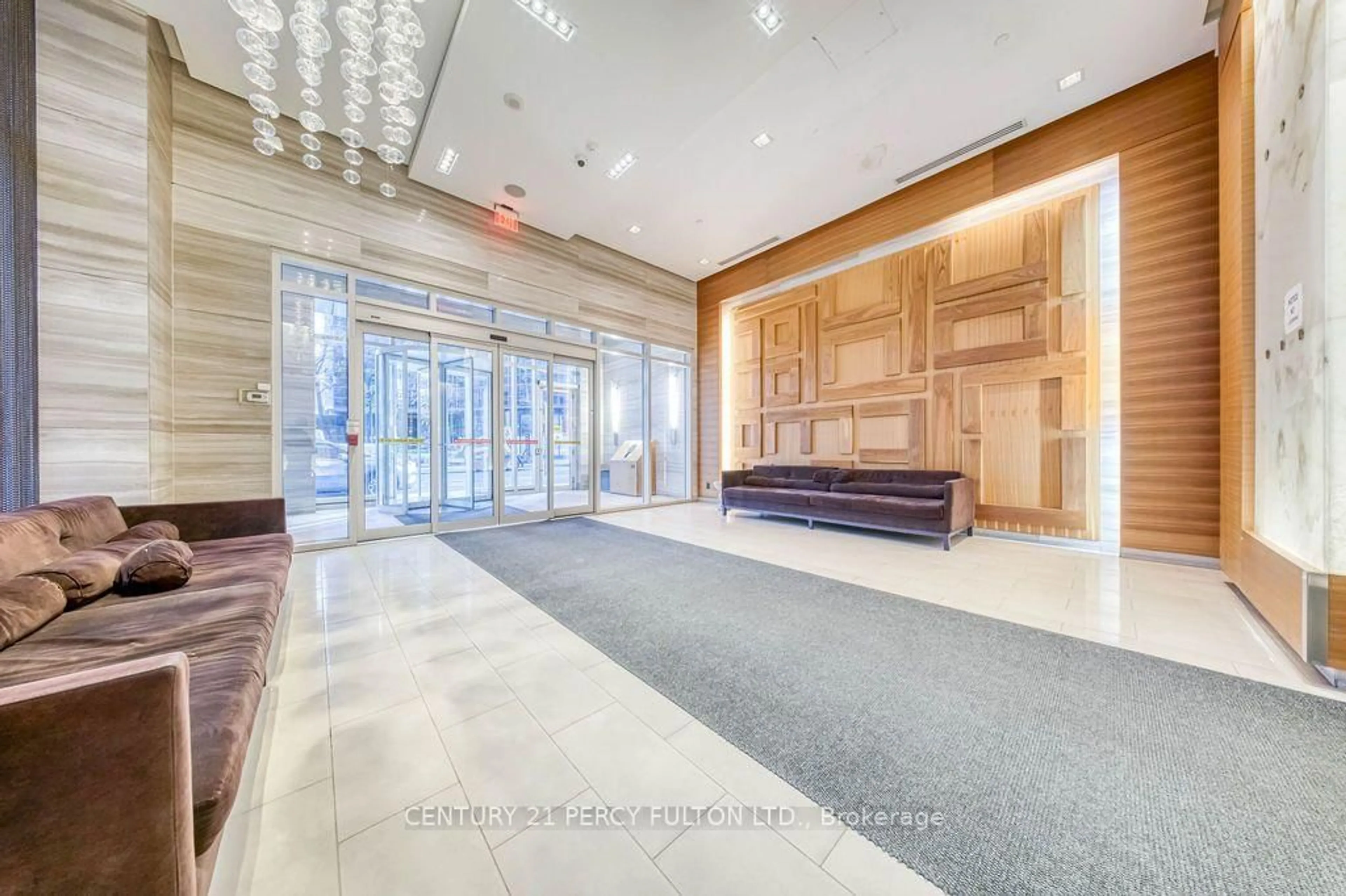 Indoor foyer for 300 Front St #2811, Toronto Ontario M5V 0E9