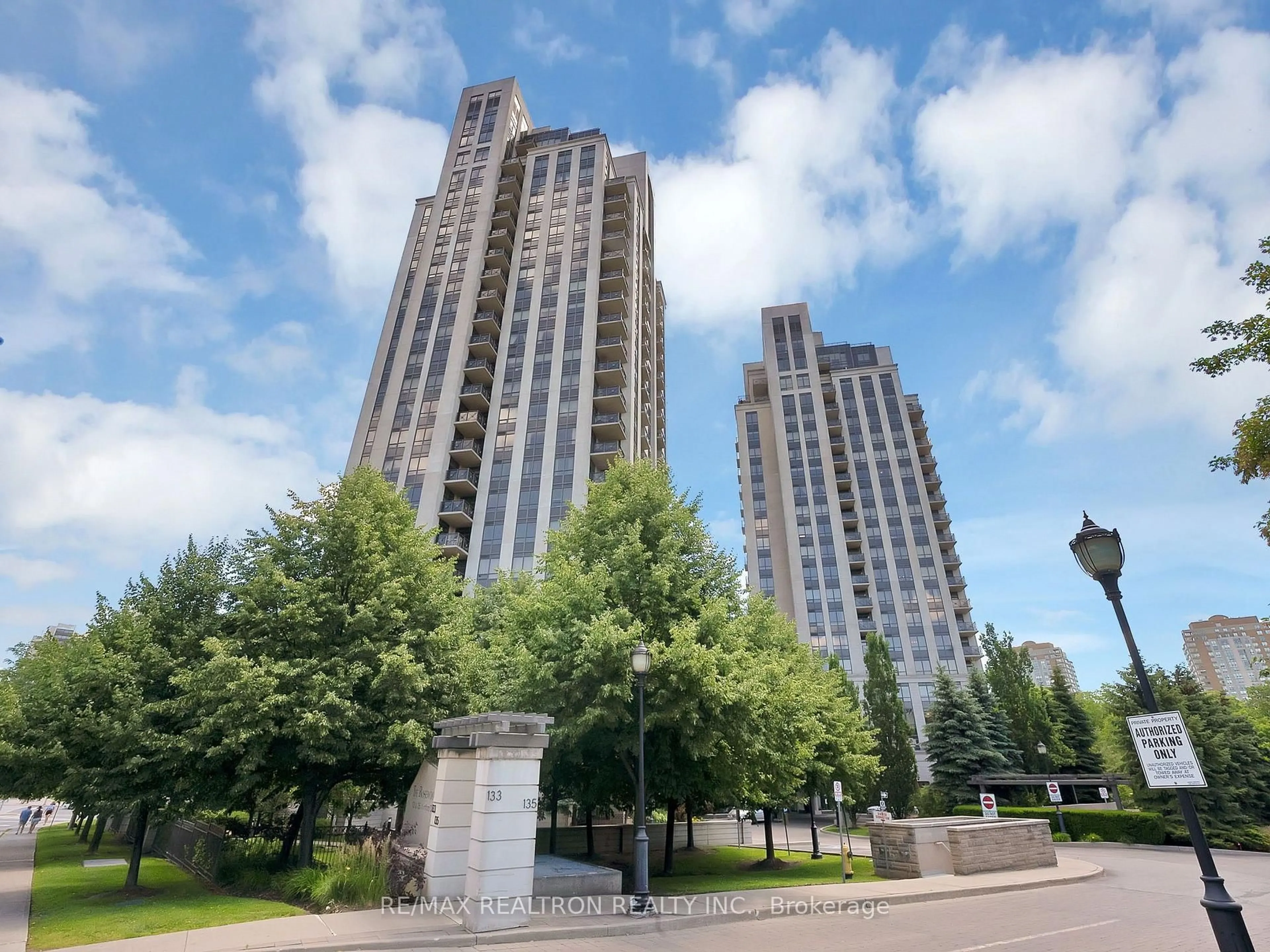 Unknown for 133 Wynford Dr #707, Toronto Ontario M3C 0J5