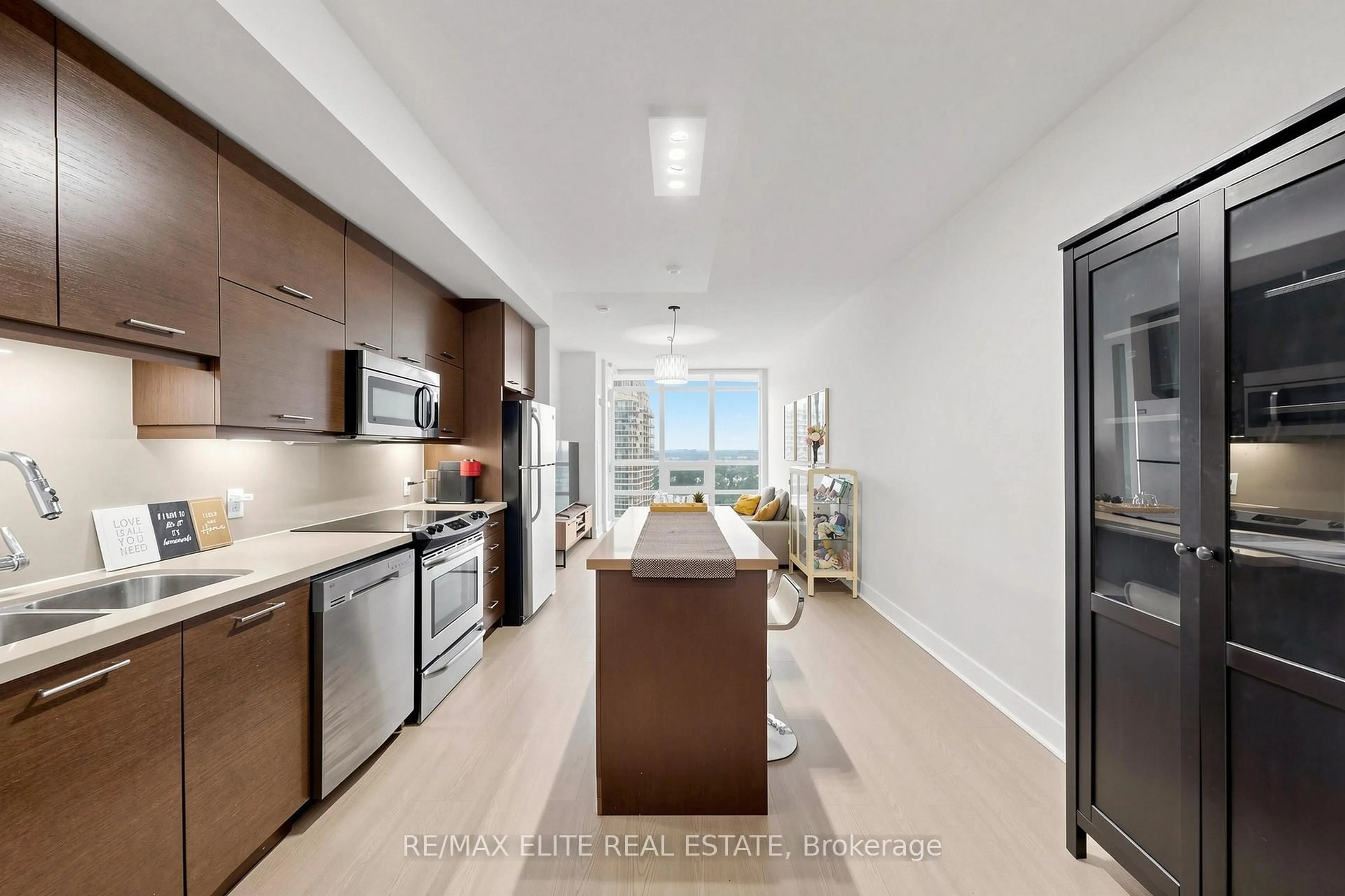 Open concept kitchen, ceramic/tile floor for 26 Norton Ave #1309, Toronto Ontario M2N 0H6