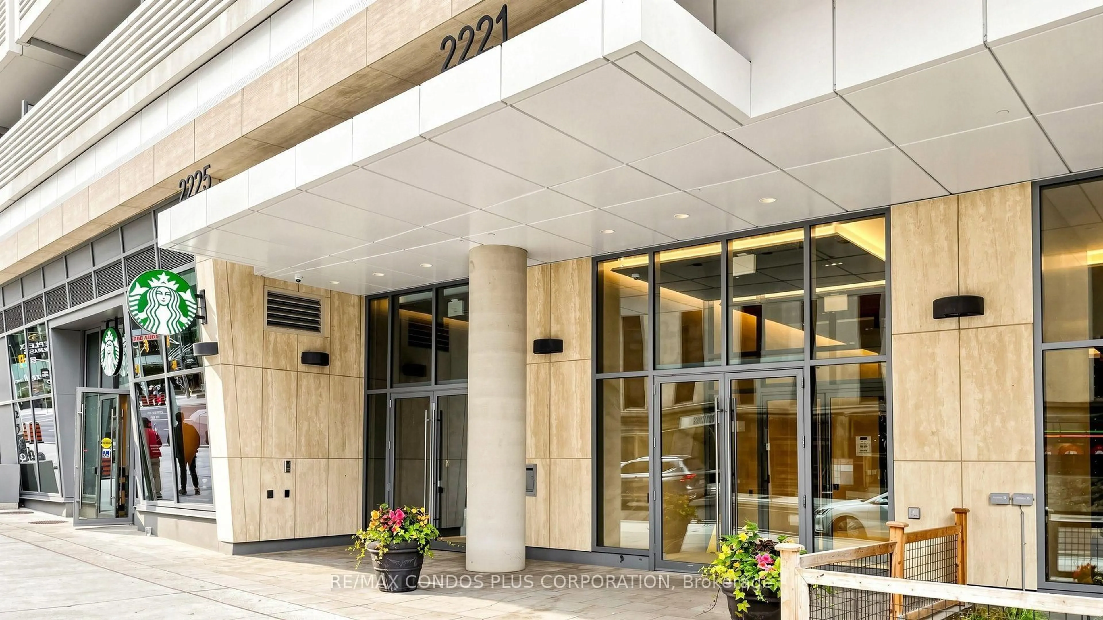 Unknown for 2221 Yonge St #506, Toronto Ontario M4S 0B8