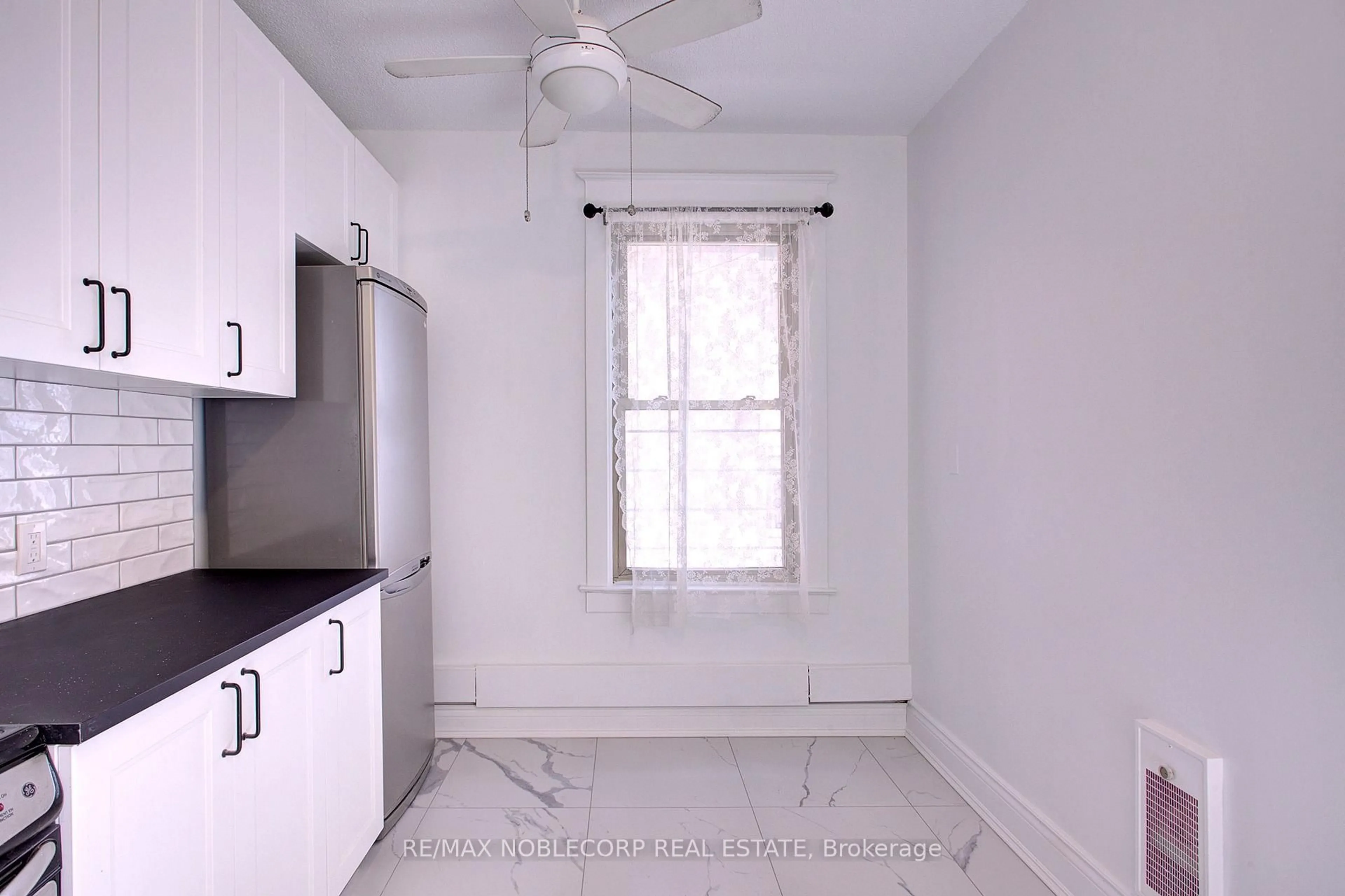 Standard kitchen, unknown for 34 Winchester St, Toronto Ontario M4X 1A7