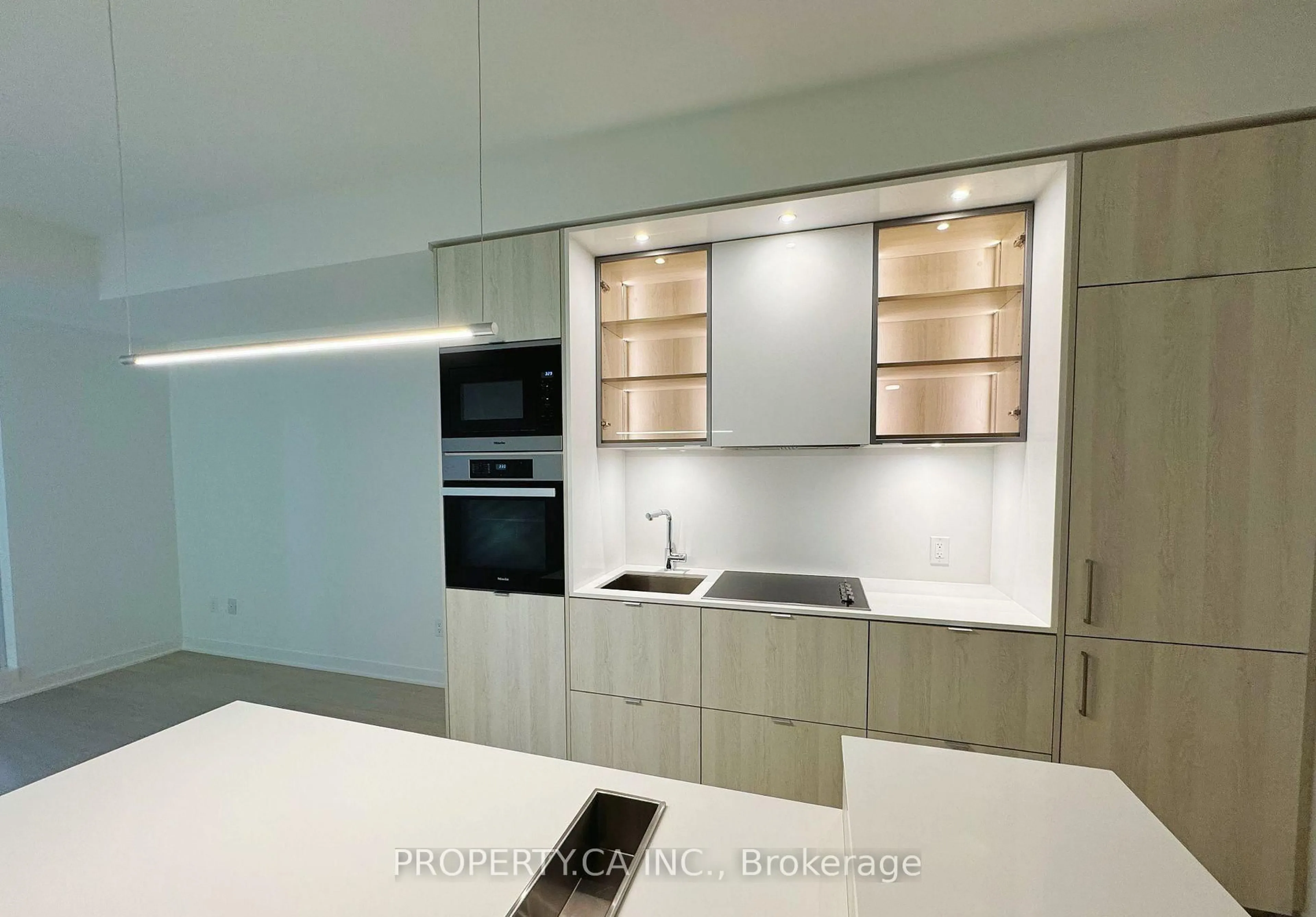 Unknown for 11 Yorkville Ave #1007, Toronto Ontario M4W 0B7