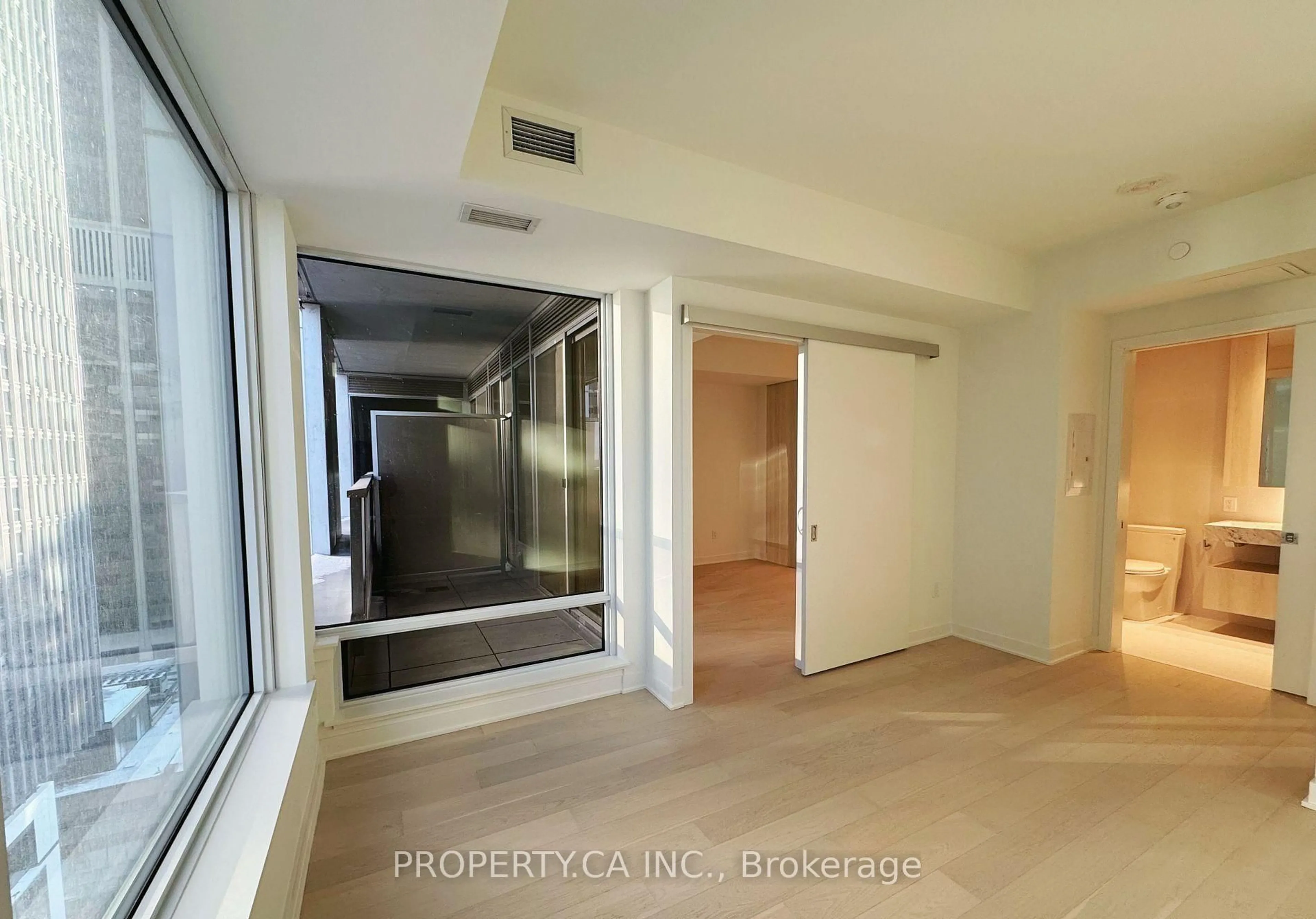 Unknown for 11 Yorkville Ave #1007, Toronto Ontario M4W 0B7