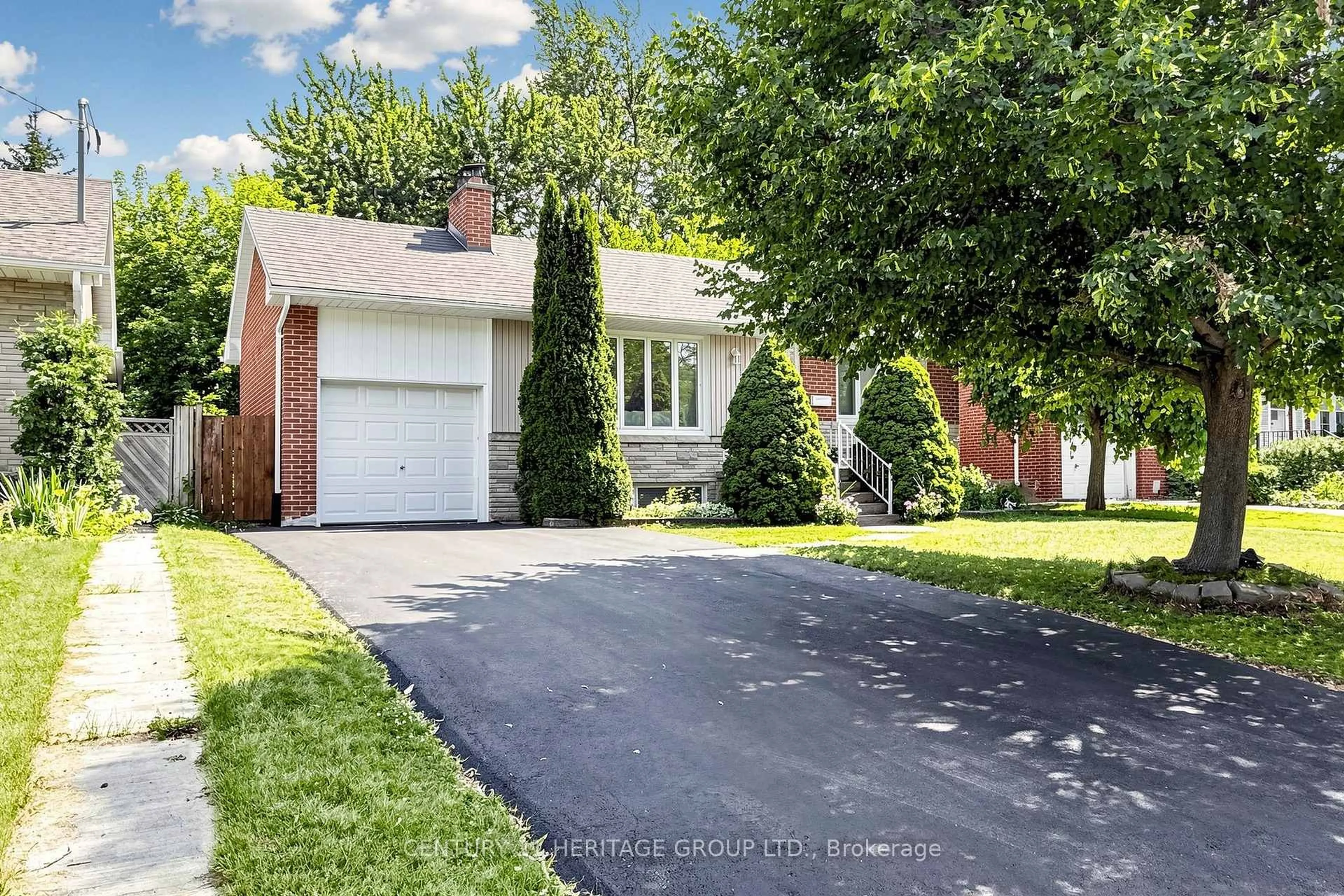 Home with brick exterior material, street for 11 Elynhill Dr, Toronto Ontario M2R 1C5