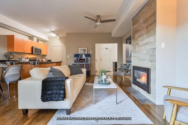 500 Richmond St #315, Toronto 4