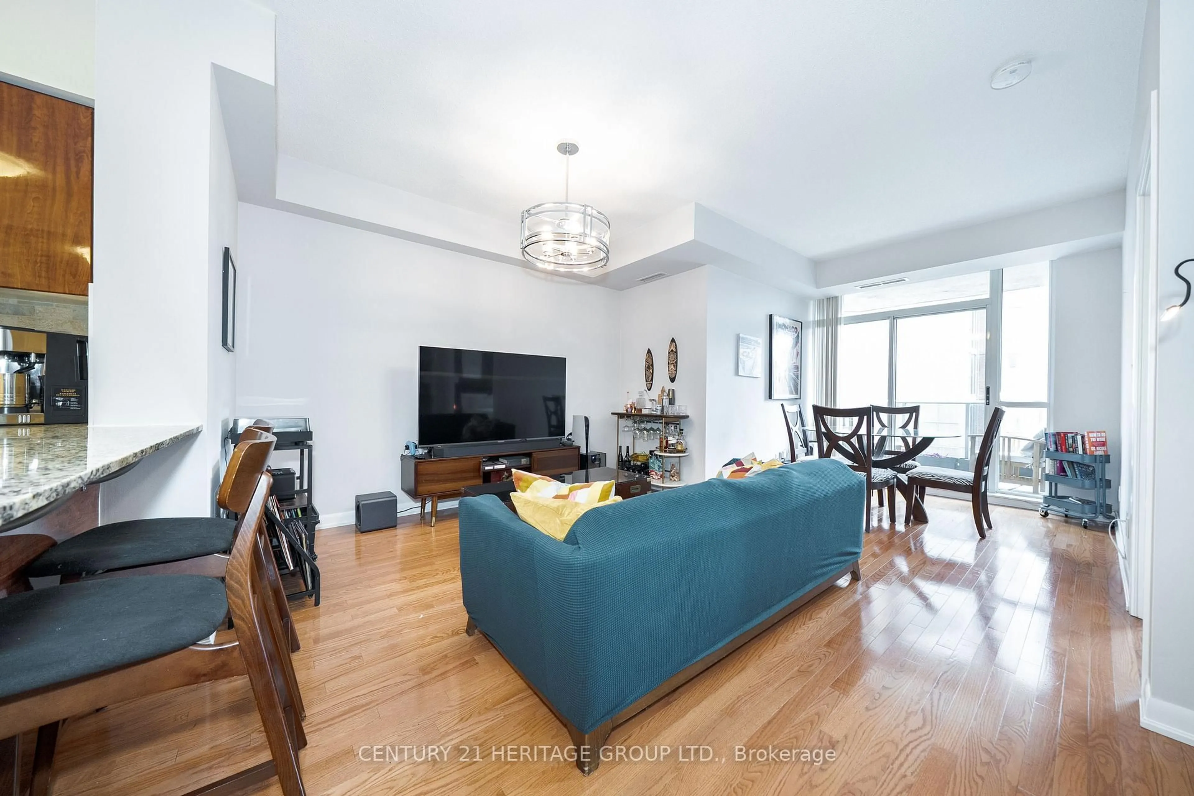 Living room with furniture, unknown for 5791 Yonge St #306, Toronto Ontario M2M 0A8