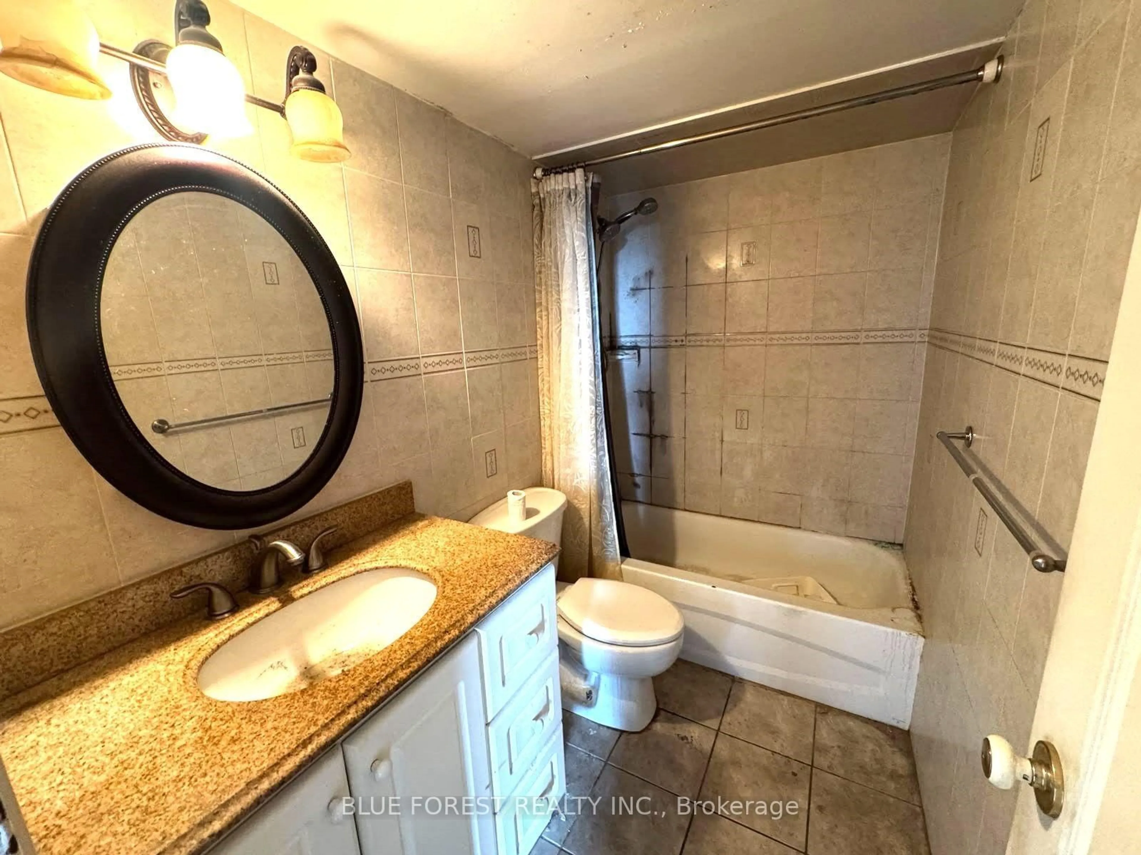 Standard bathroom, ceramic/tile floor for 5 SHADY Gfwy #1009, Toronto Ontario M3C 3A5