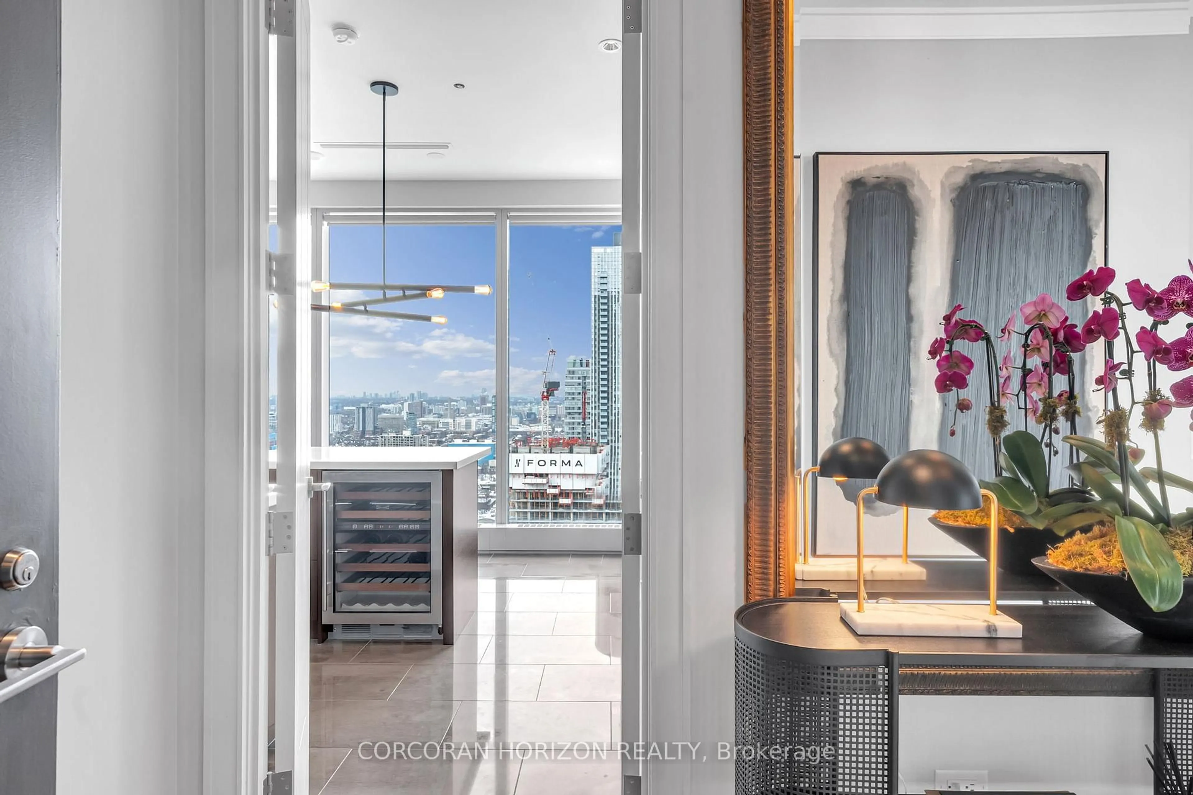 Indoor entryway for 183 Wellington St #3303, Toronto Ontario M5V 0A1