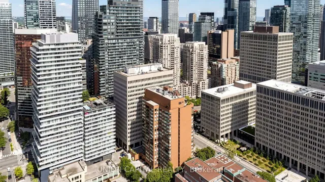 62 Wellesley St #1405, Toronto 2
