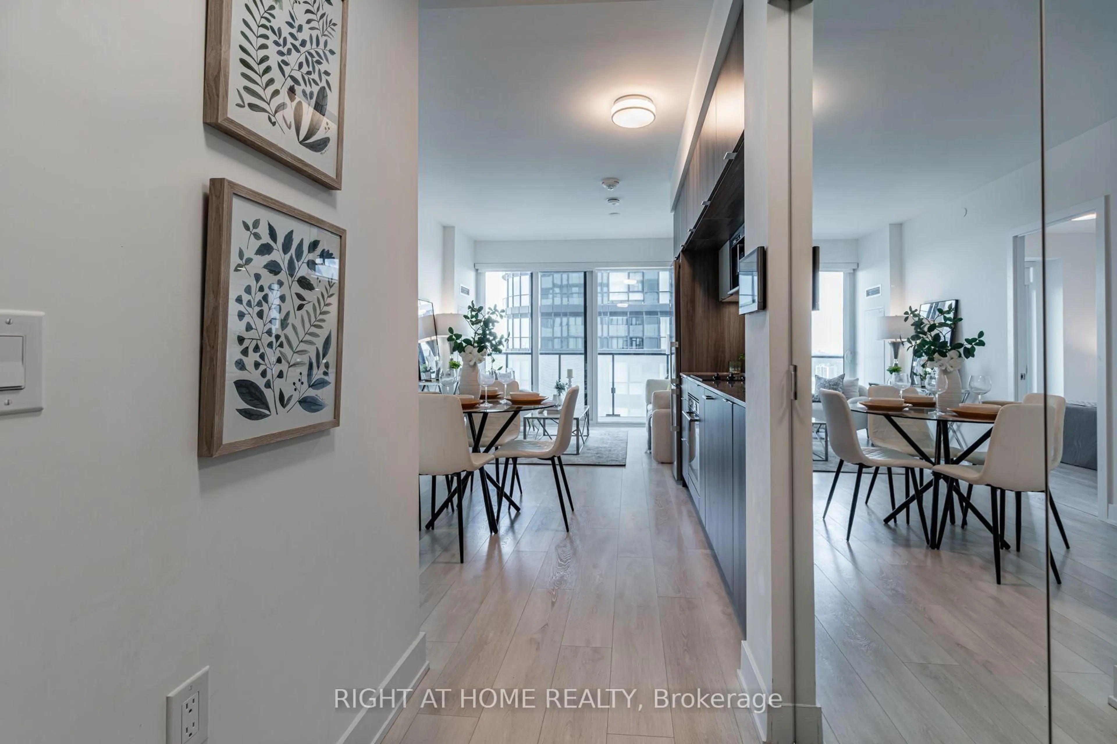 Unknown for 575 Bloor St #3006, Toronto Ontario M4W 0B2
