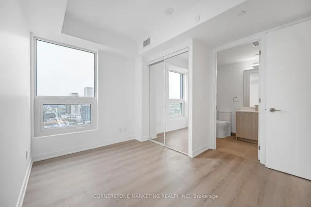 100 Queen St #2306, Toronto 5