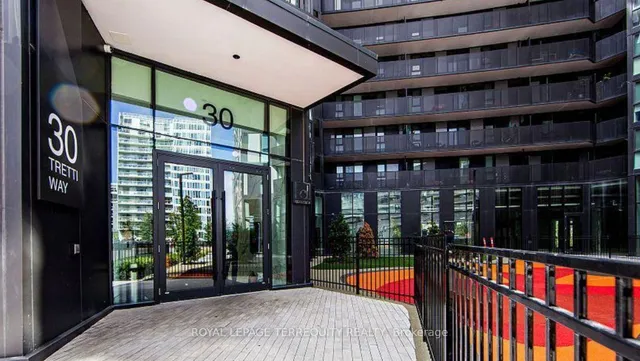 30 Tretti Way #720, Toronto 2