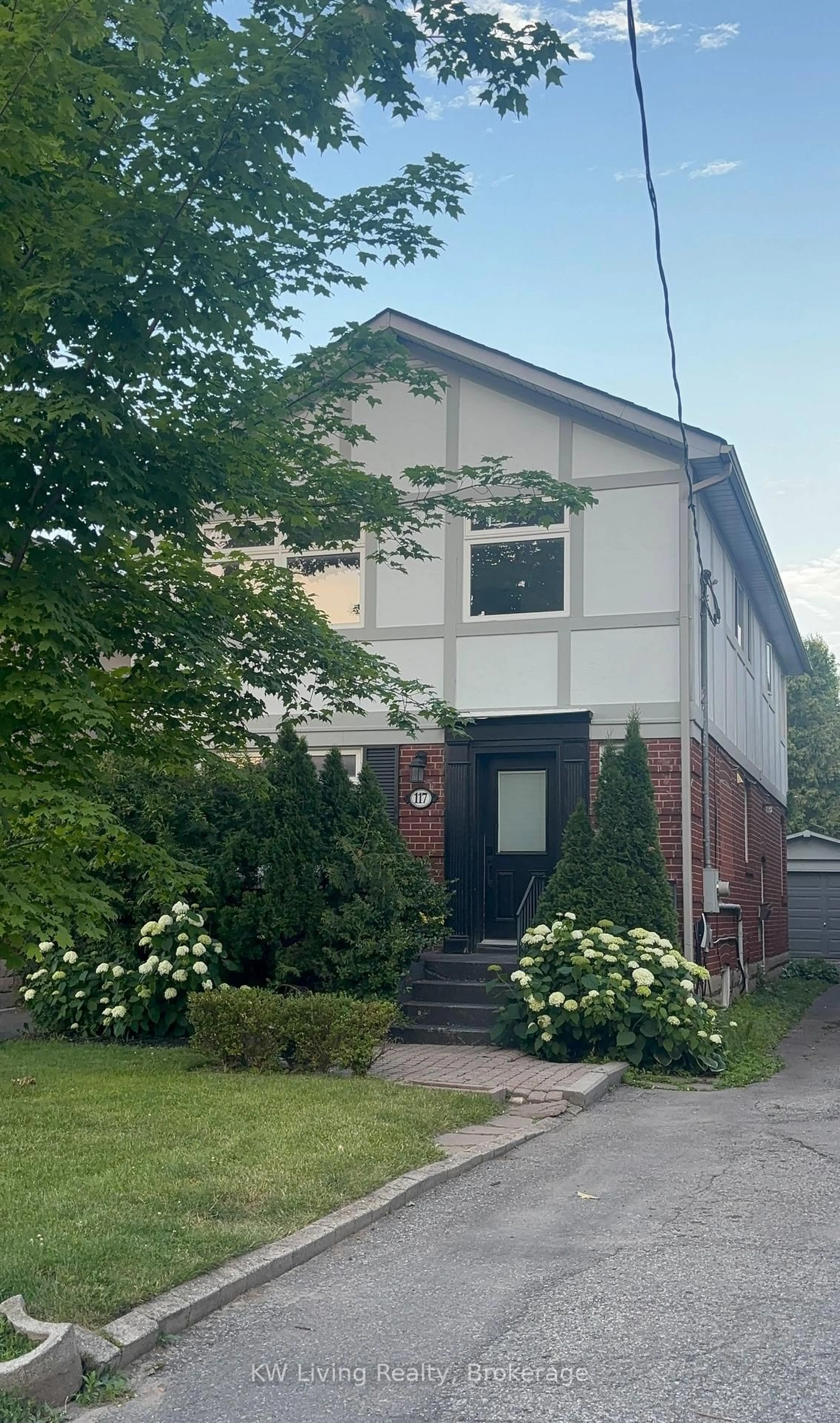 Unknown for 117 Sutherland Dr, Toronto Ontario M4G 1H8