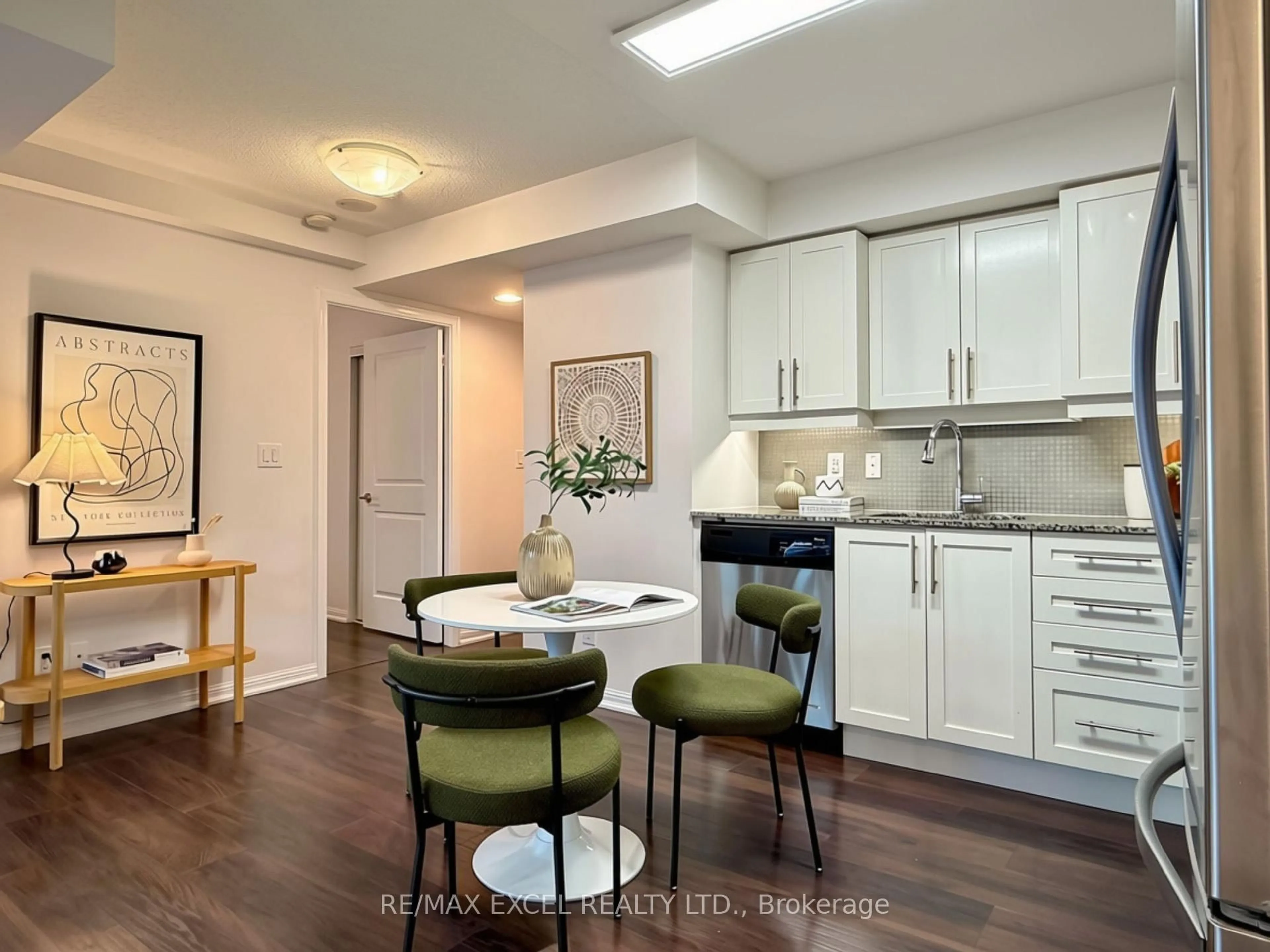 Open concept kitchen, unknown for 35 Bastion St #720, Toronto Ontario M5V 0C2