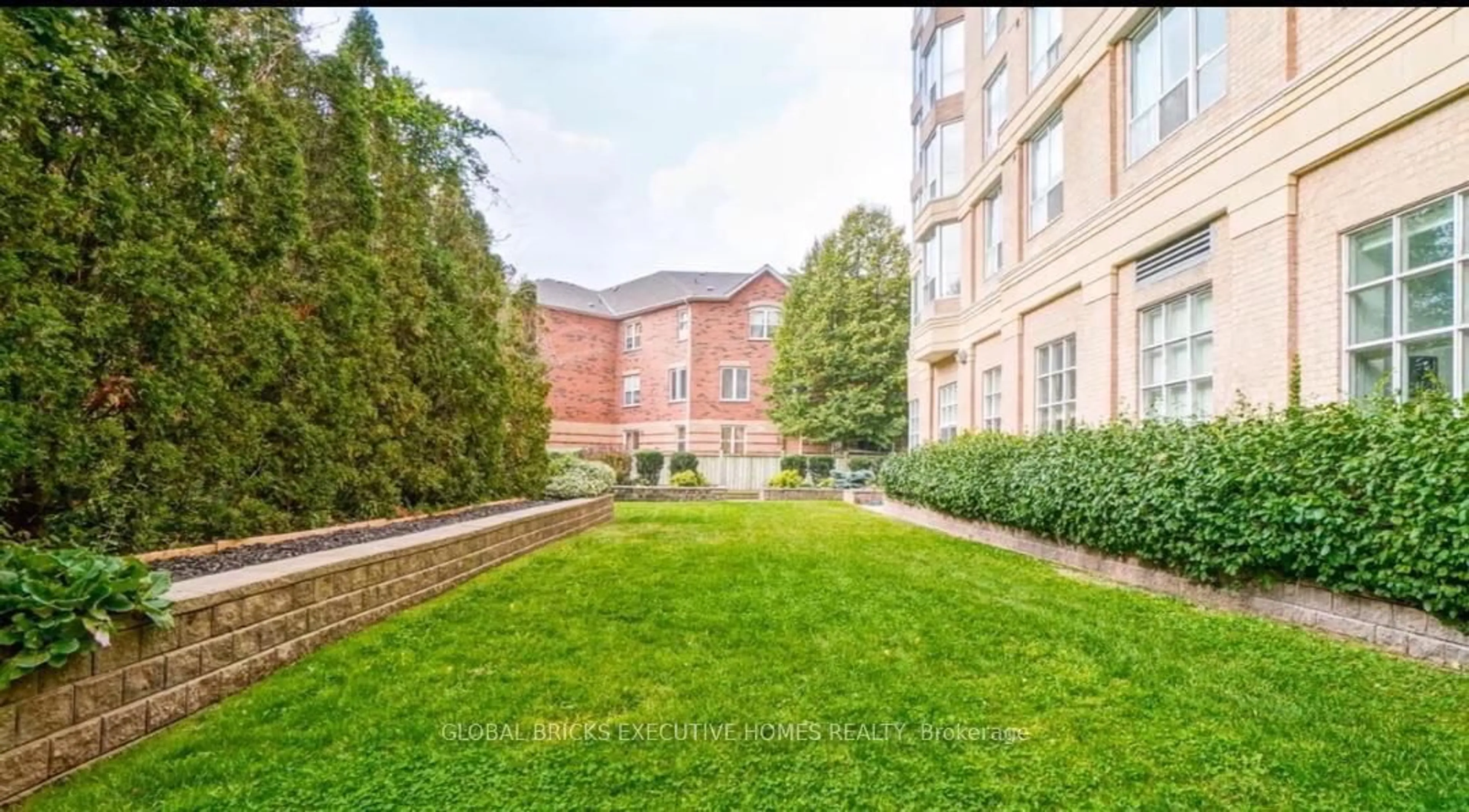A pic from outside/outdoor area/front of a property/back of a property/a pic from drone, building for 21 Overlea Blvd #1309, Toronto Ontario M4H 1P2