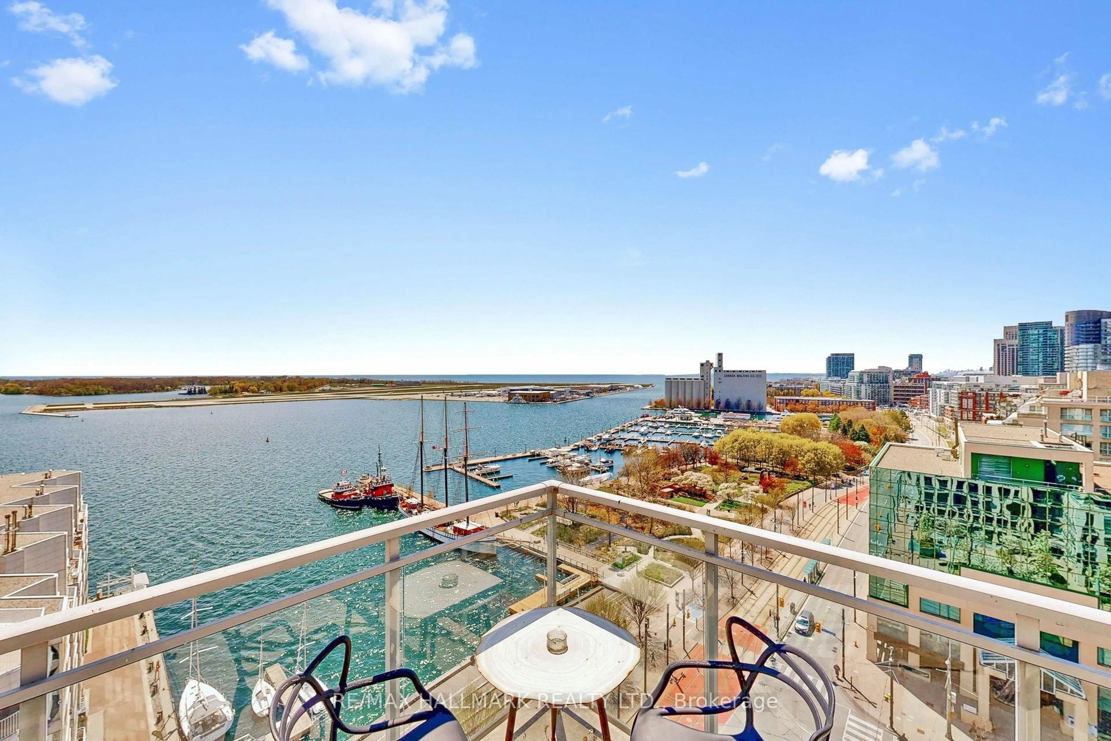 Patio, water/lake/river/ocean view for 410 Queens Quay #1516, Toronto Ontario M5V 3T1