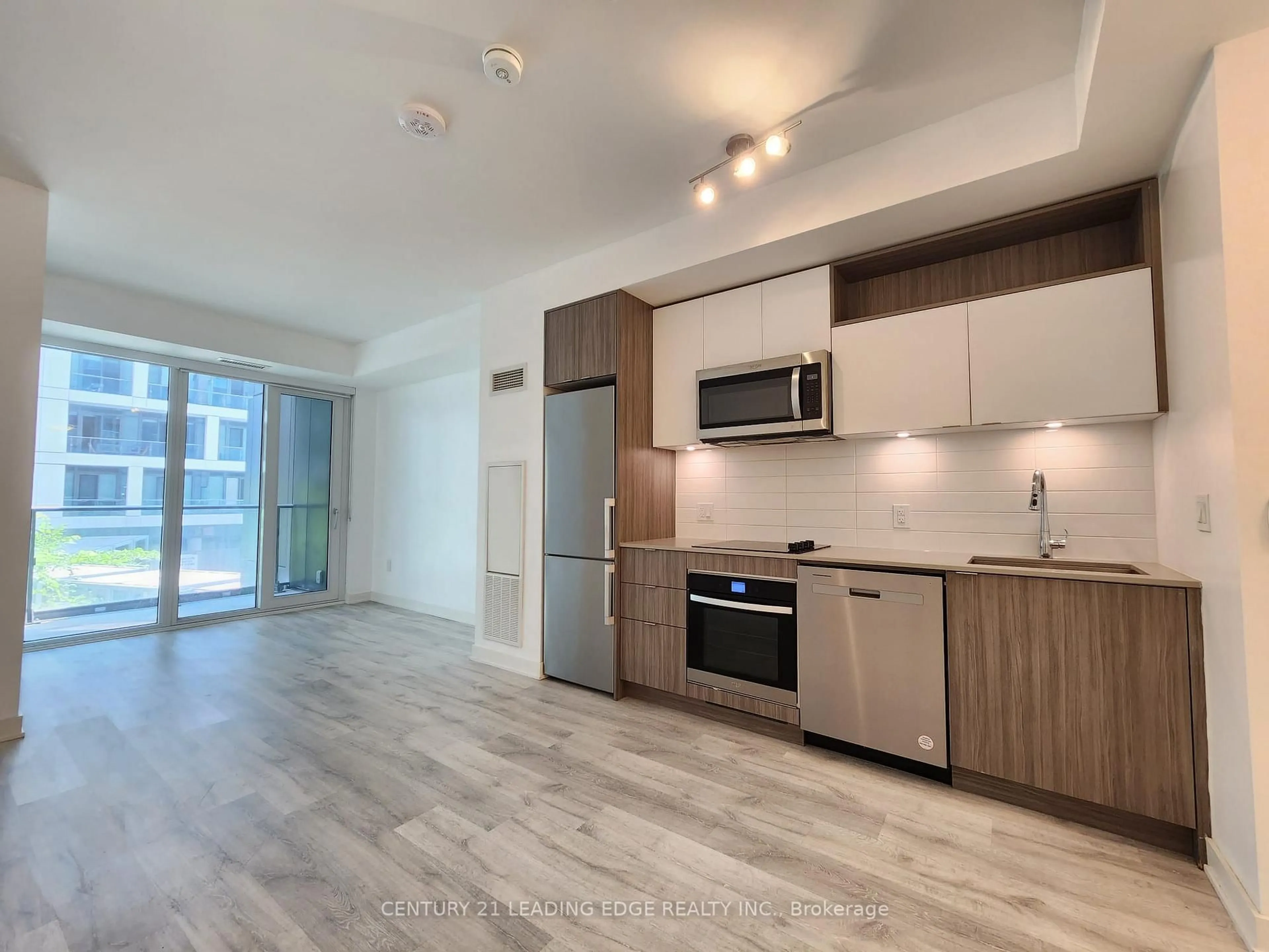 Open concept kitchen, unknown for 135 Lower Sherbourne St #1243, Toronto Ontario M5A 1Y4