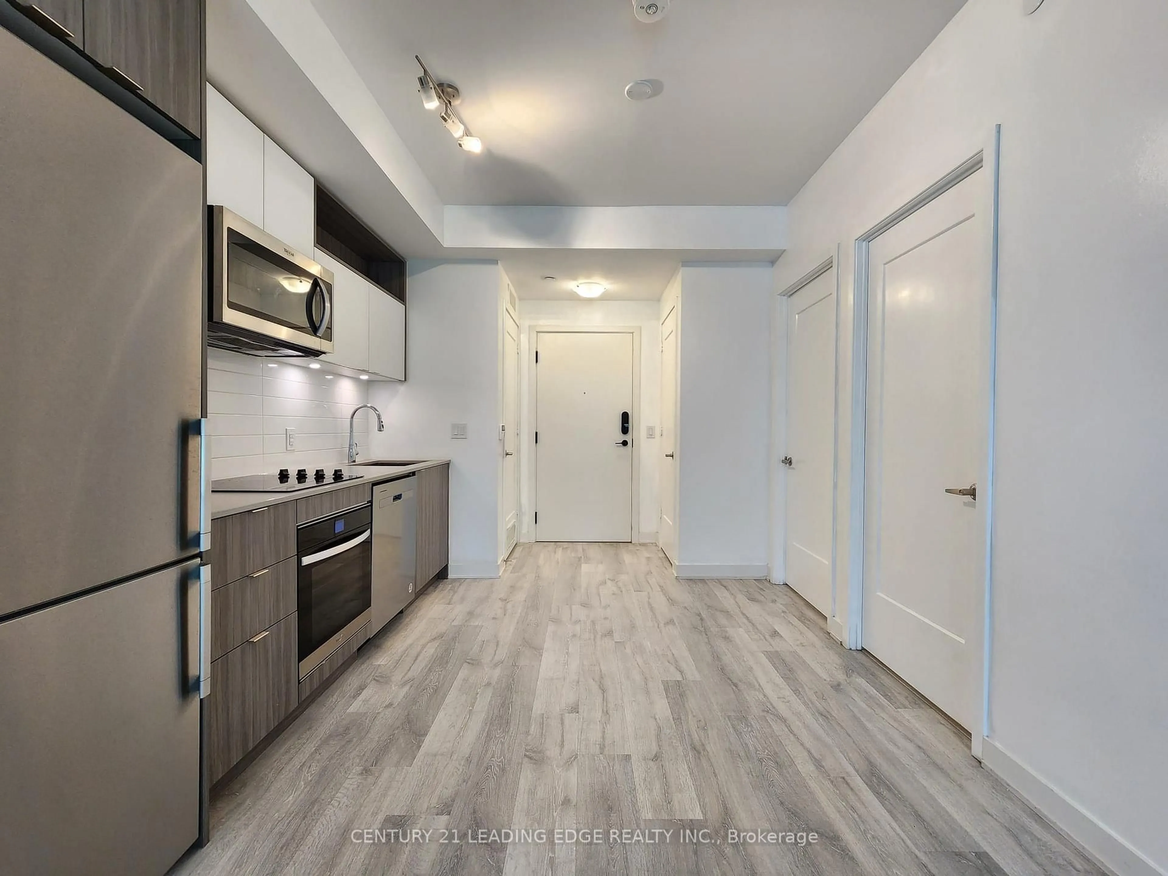 Standard kitchen, unknown for 135 Lower Sherbourne St #1243, Toronto Ontario M5A 1Y4